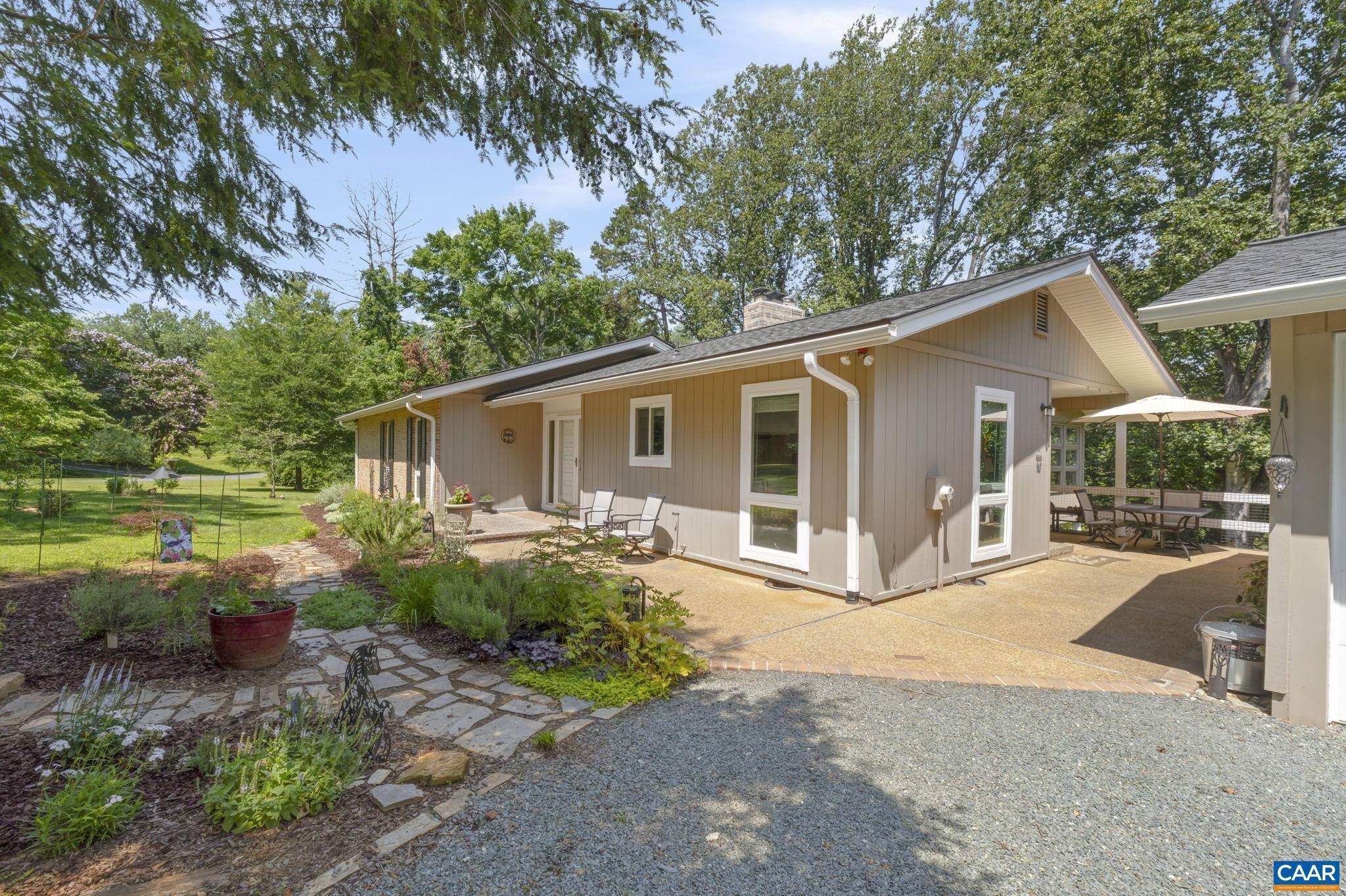 Charlottesville, VA 22901,310 GLOUCESTER RD