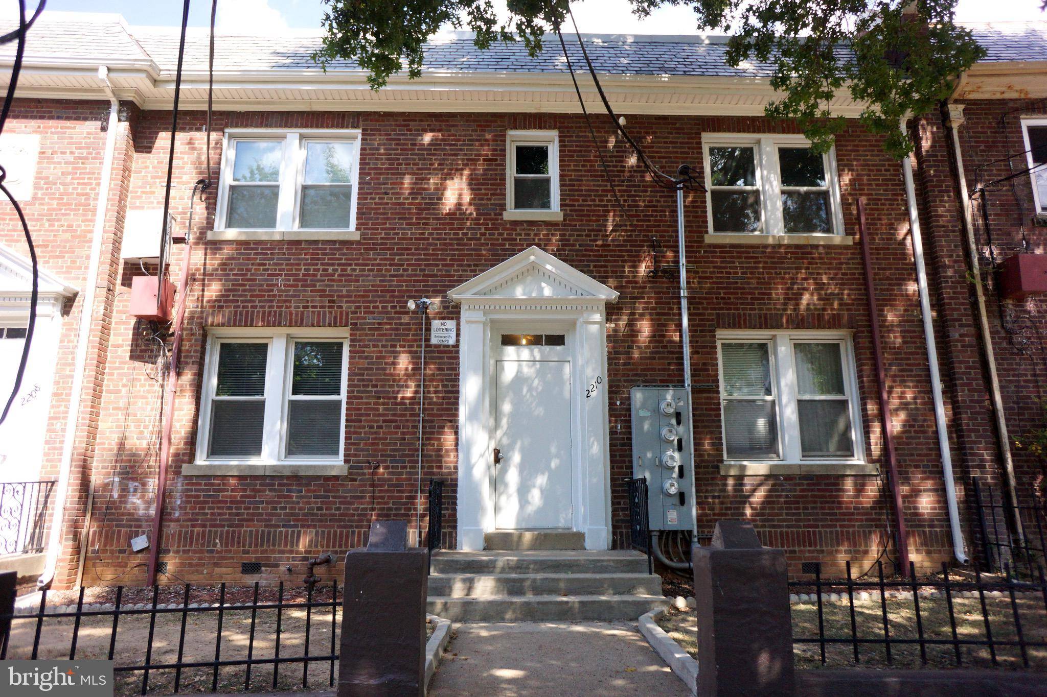Washington, DC 20020,2210 NICHOLSON ST SE #3