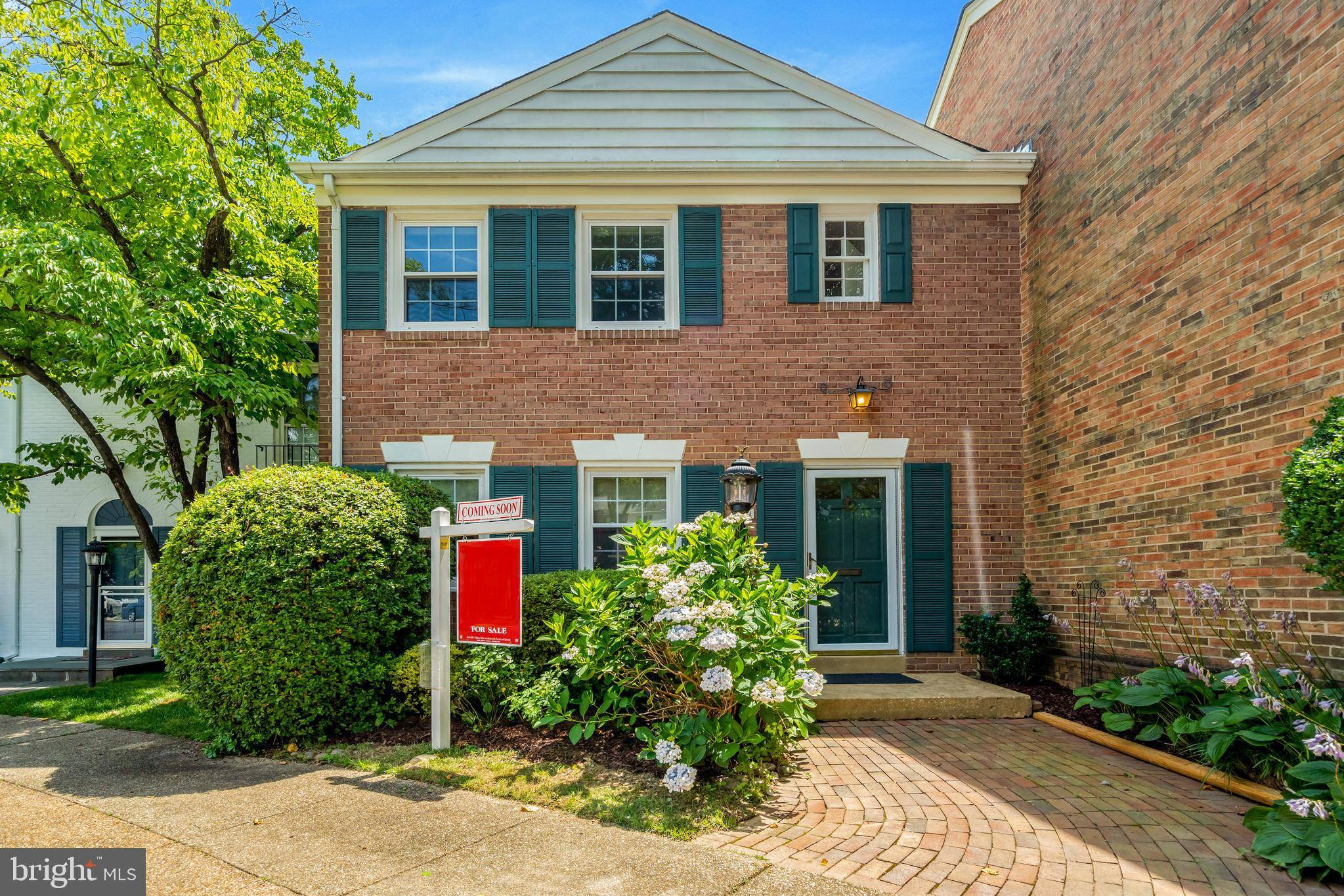 Fairfax, VA 22030,3221 ADAMS CT