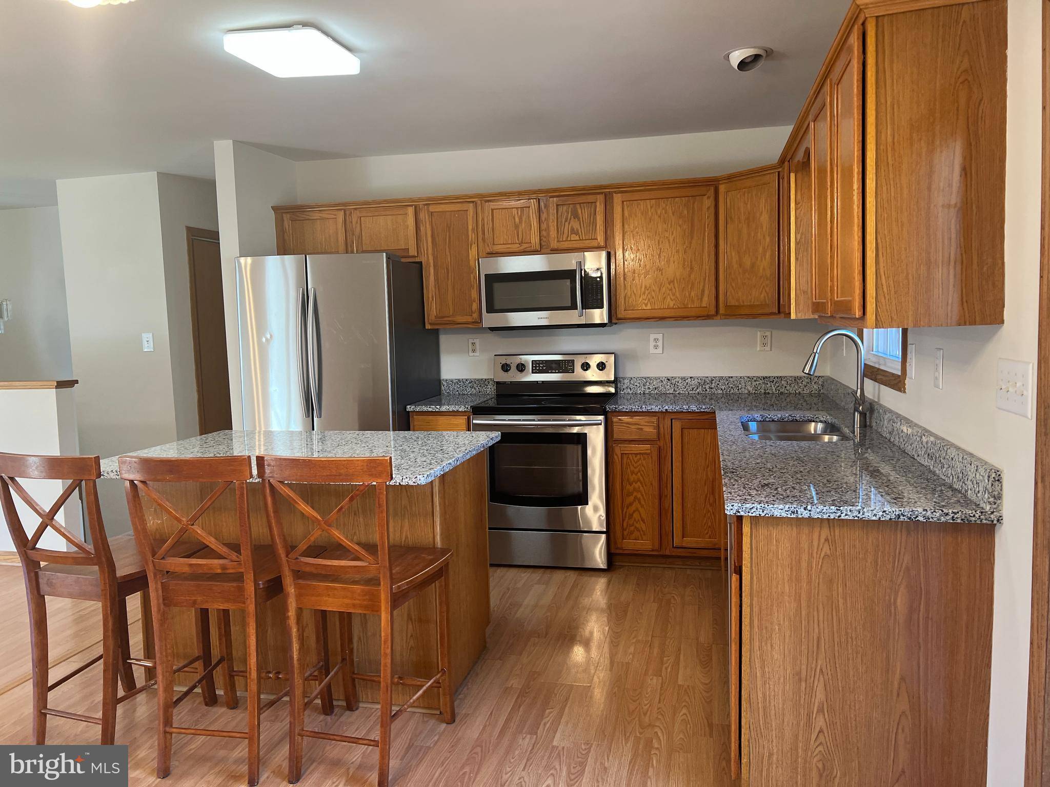 Ruther Glen, VA 22546,9 BETSY ROSS CV