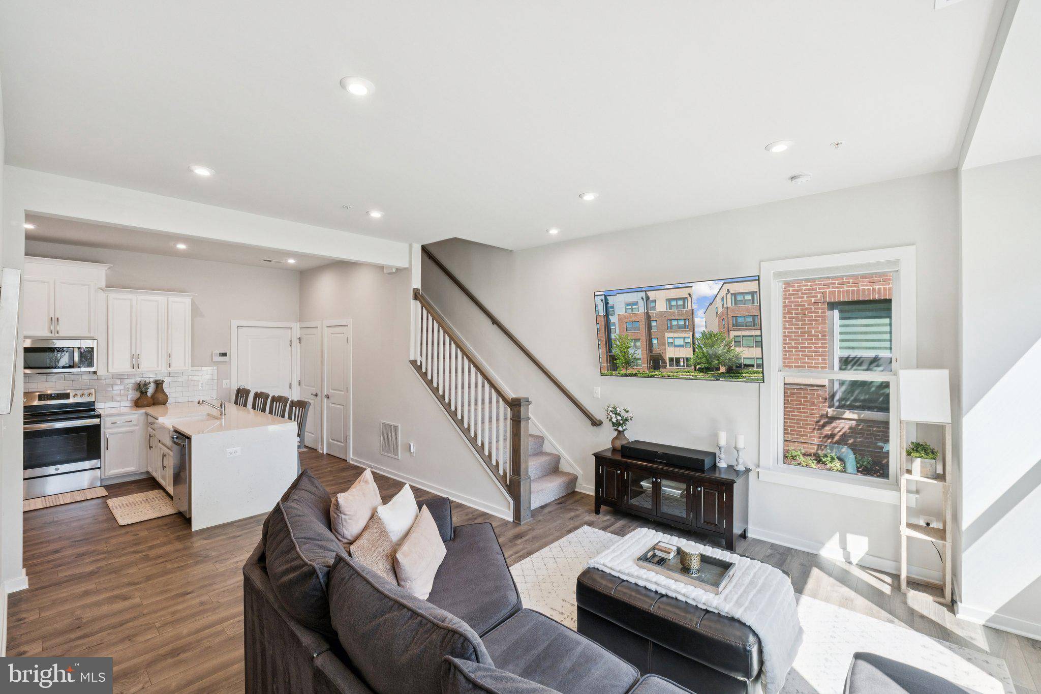 Rockville, MD 20855,16324 CONNORS WAY #11