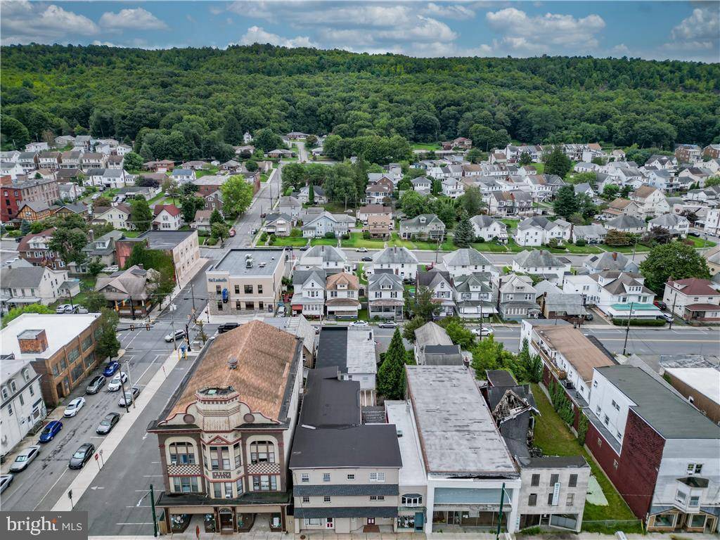 Lansford, PA 18232,110-114 W RIDGE ST