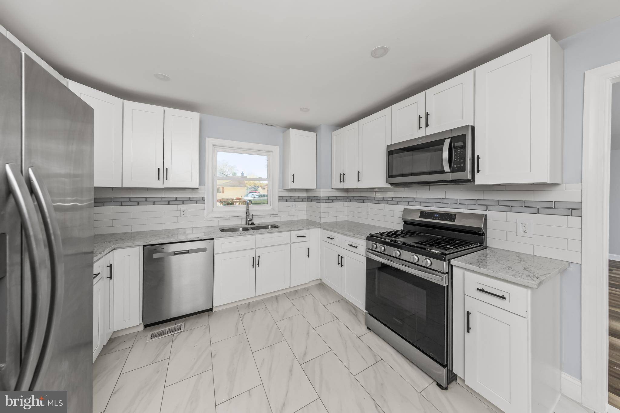 Pennsville, NJ 08070,35 MAHONEY RD