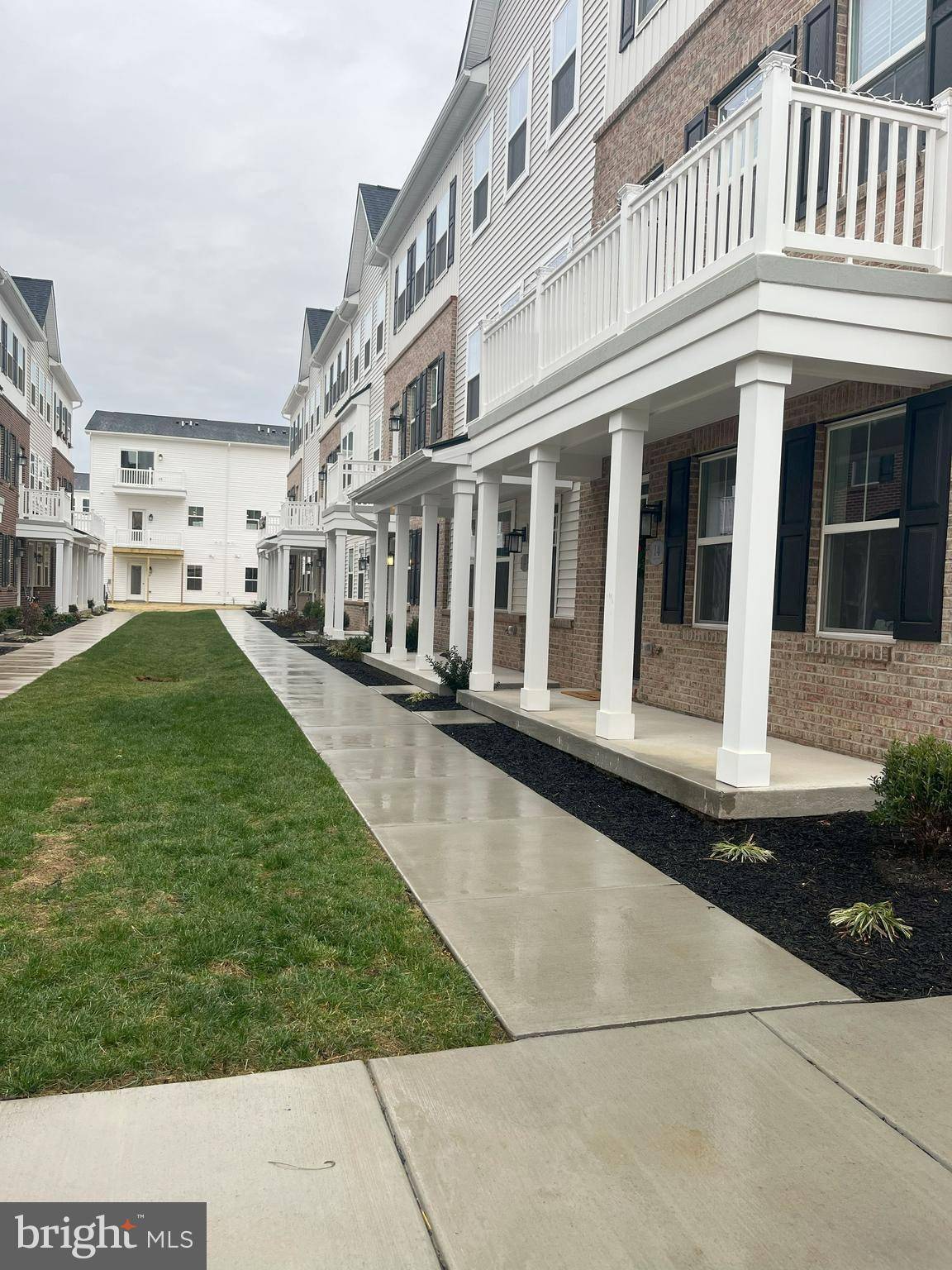 Bridgeport, PA 19405,71 EAST FRONT ST