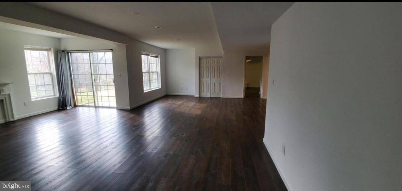 Gaithersburg, MD 20882,7921 WINDSOR KNOLL