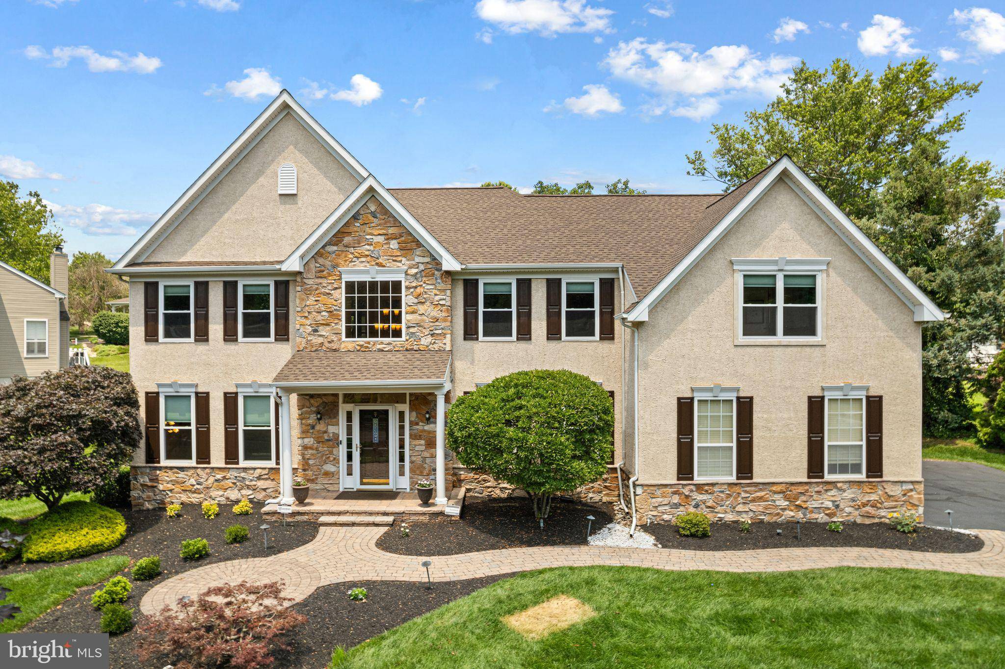 Yardley, PA 19067,114 PINE LN E