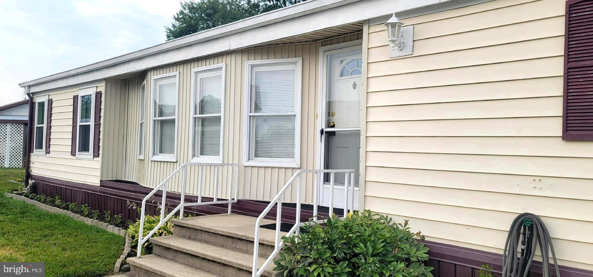 Buena, NJ 08310,484 PILGRIM WAY