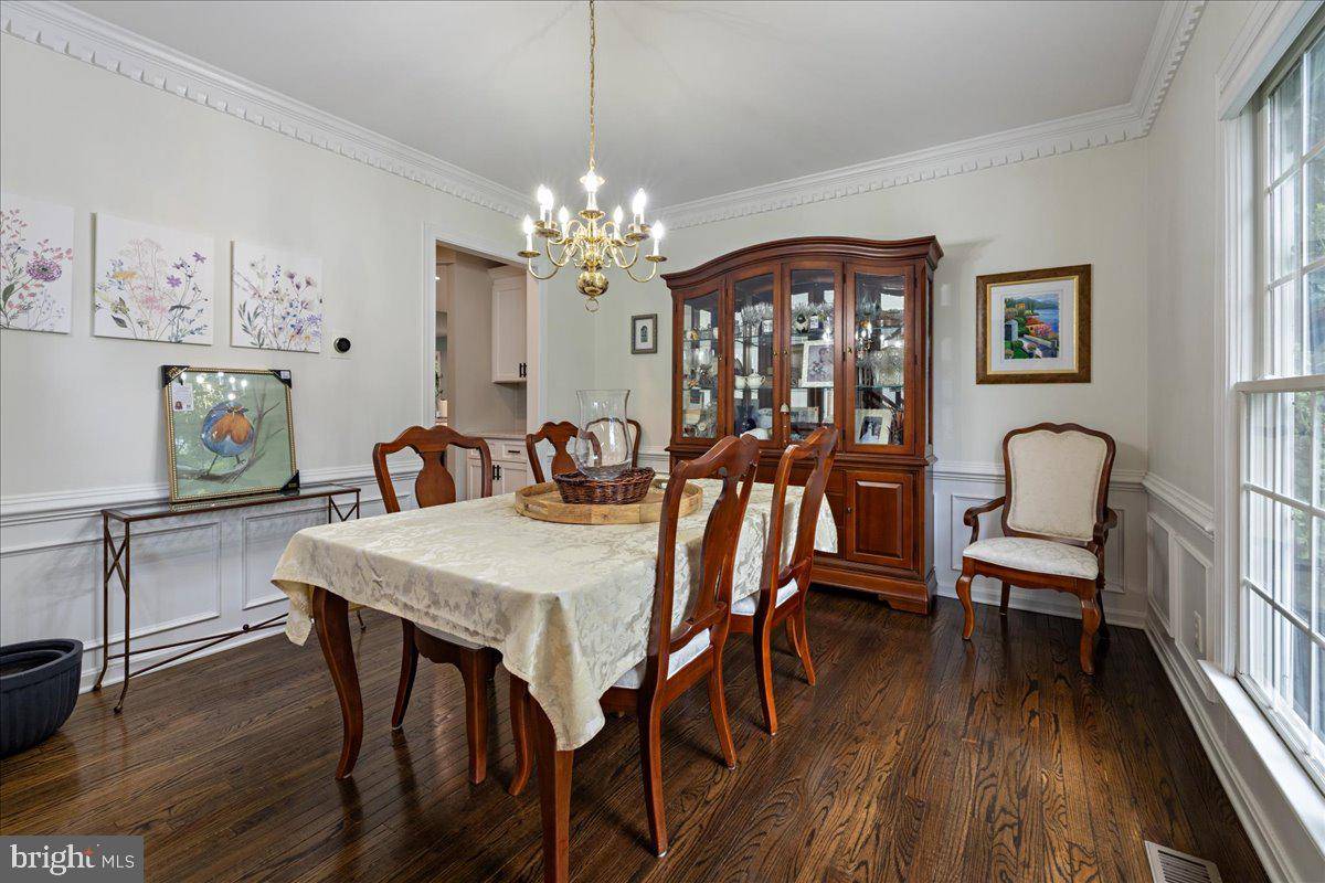 Newtown, PA 18940,10 EAGLETON FARM RD