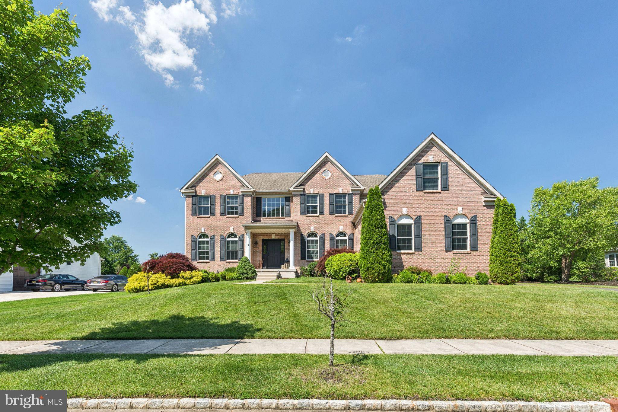 Moorestown, NJ 08057,3 JULIA CT