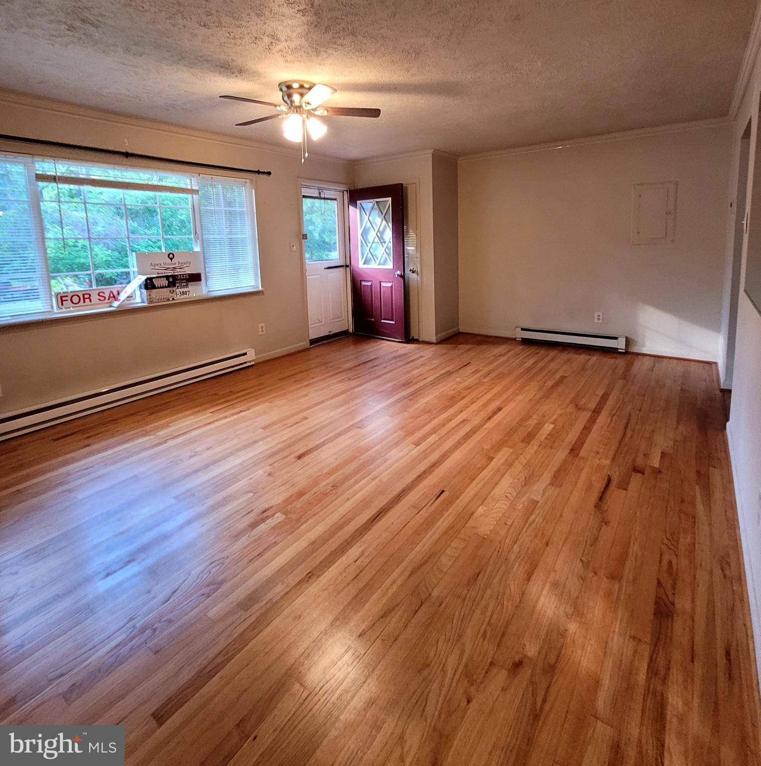 Colonial Beach, VA 22443,244 6TH ST