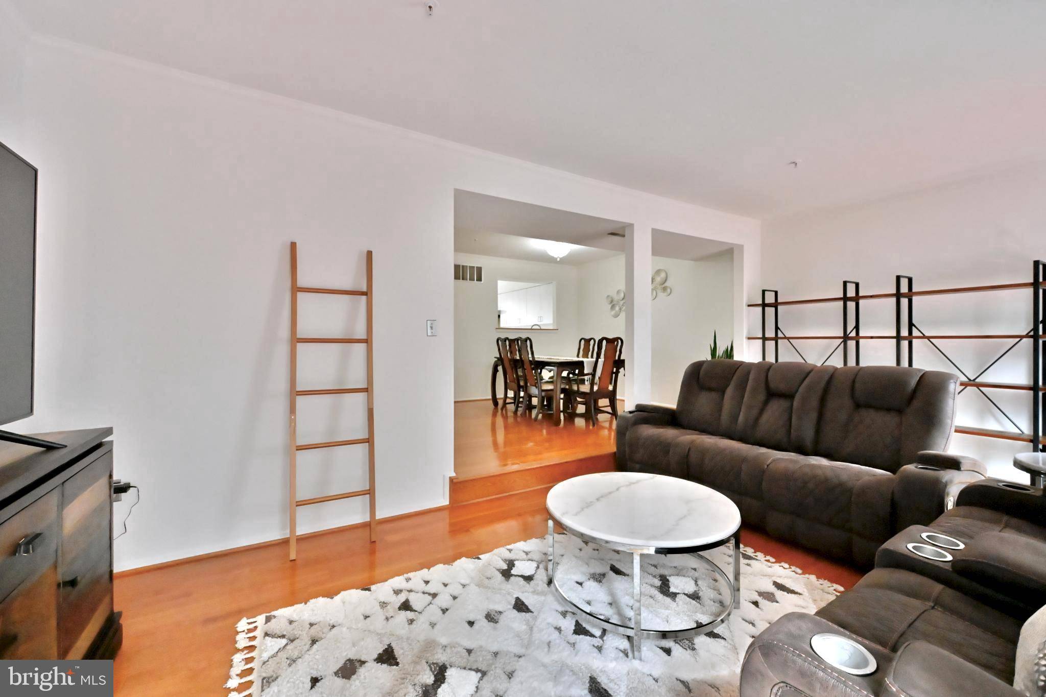 Ellicott City, MD 21043,7776 BLUEBERRY HILL LN