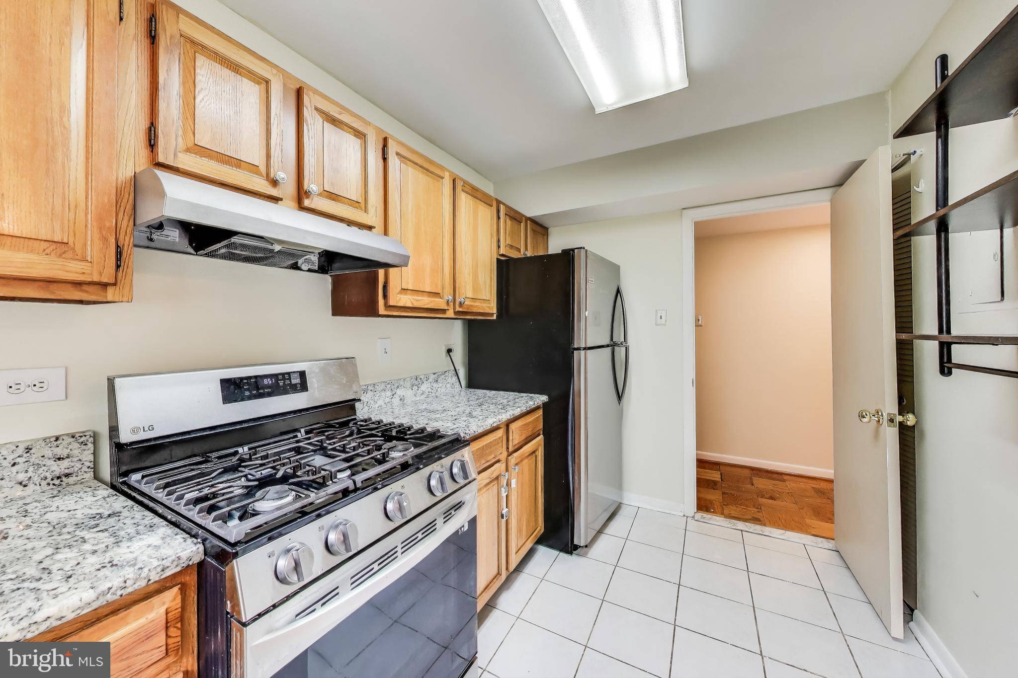 Bethesda, MD 20814,10613 MONTROSE AVE #4