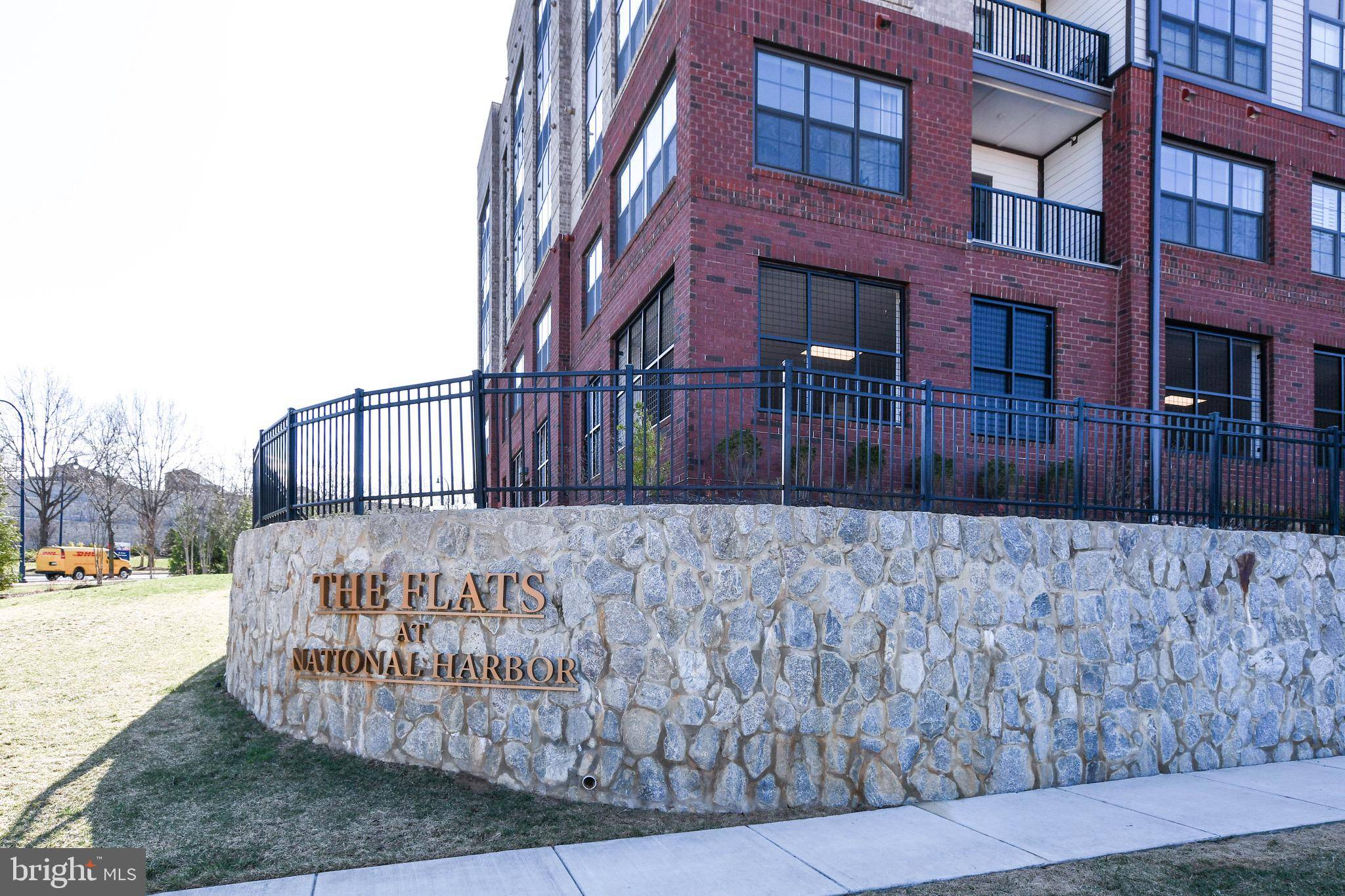 National Harbor, MD 20745,100 SAINT IVES, PL #UNIT #301