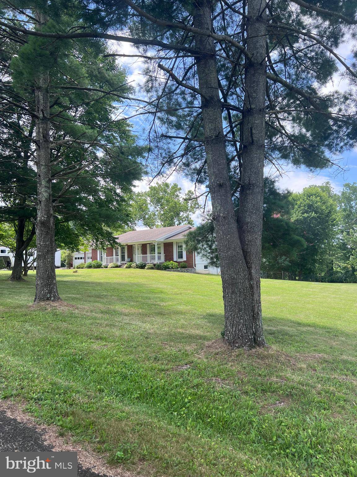 Broad Run, VA 20137,5377 COLT DR