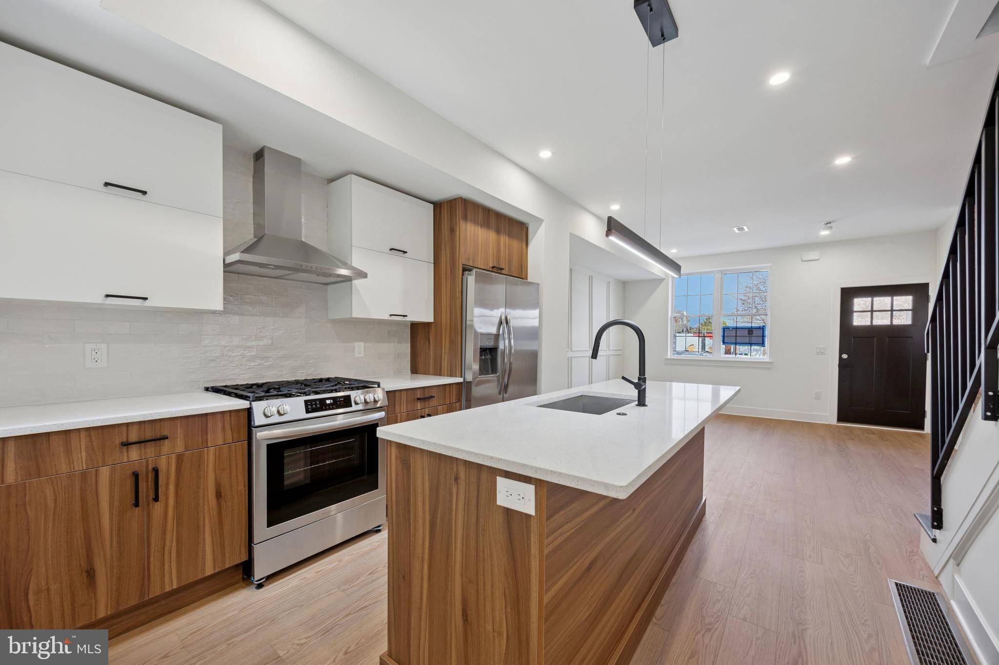 Philadelphia, PA 19125,2504 E CUMBERLAND ST