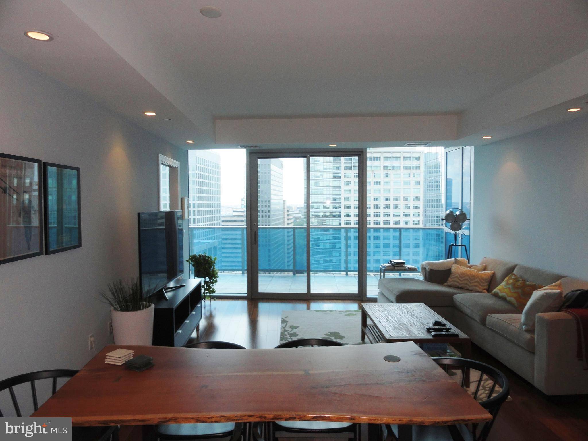Arlington, VA 22209,1881 N NASH ST #1607