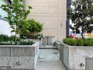 Washington, DC 20001,919 FLORIDA AVE NW #203