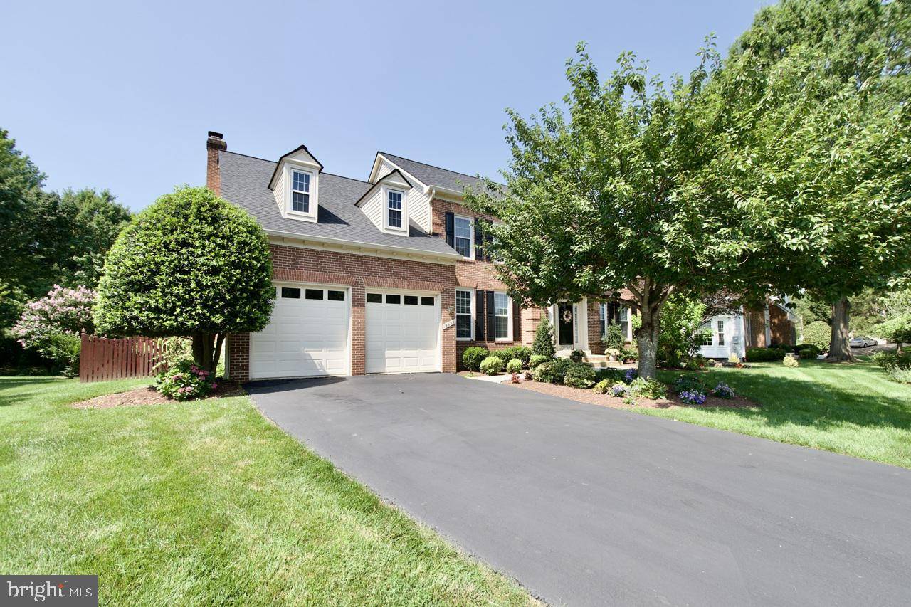 Fairfax, VA 22030,5495 ASHLEIGH RD
