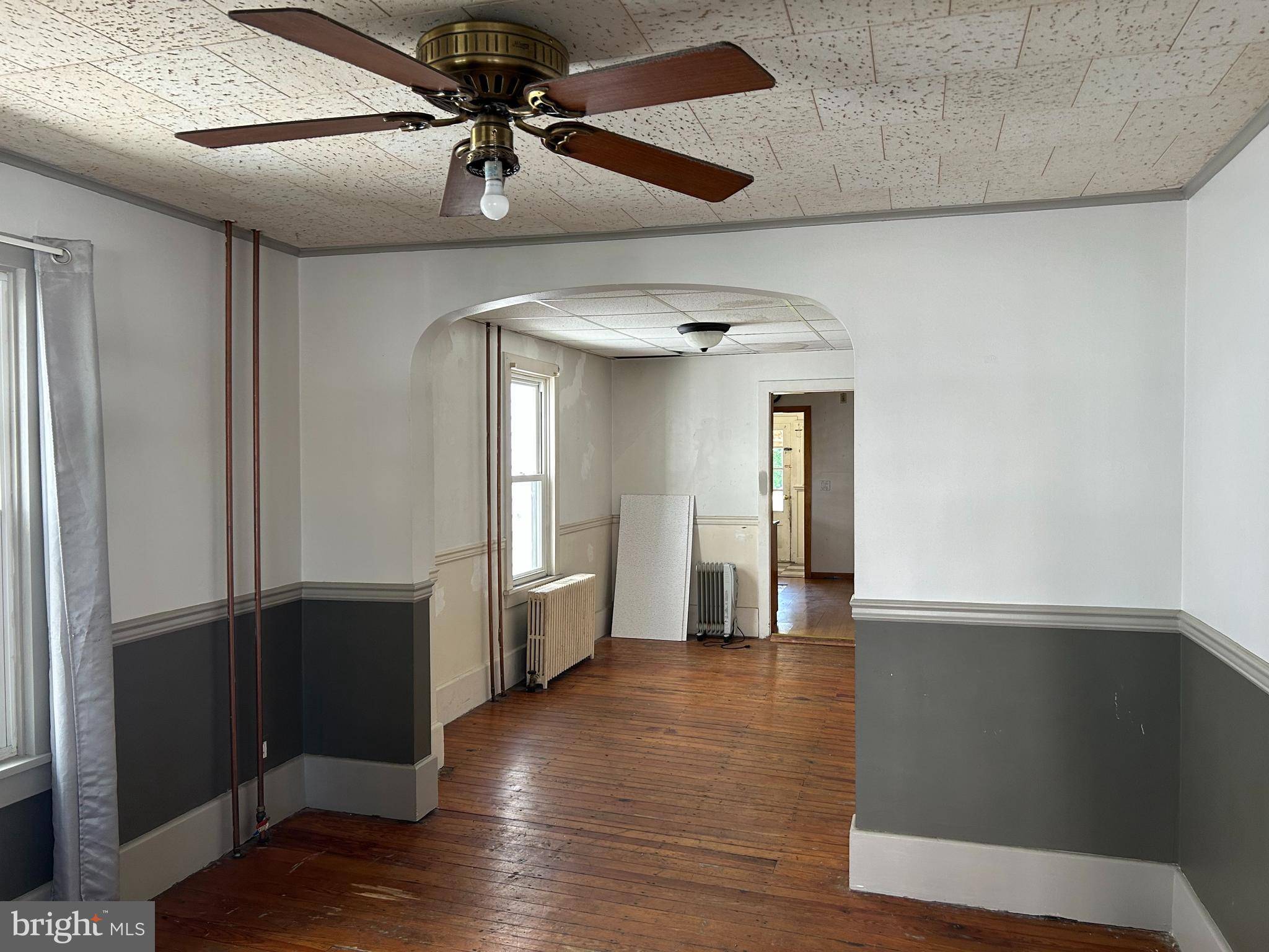 Shamokin, PA 17872,135-137 S 6TH ST