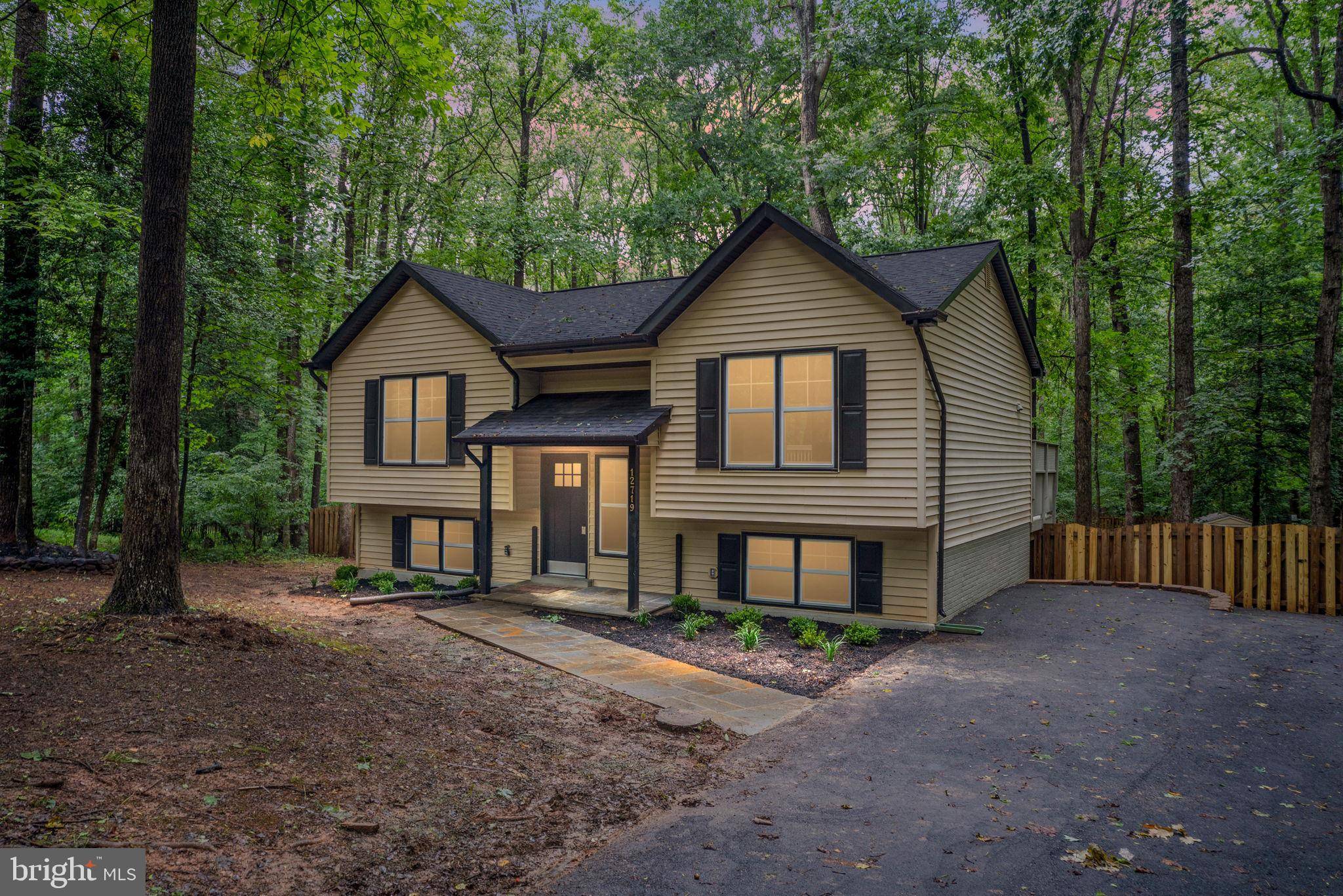 Spotsylvania, VA 22551,12719 PICKETT CT