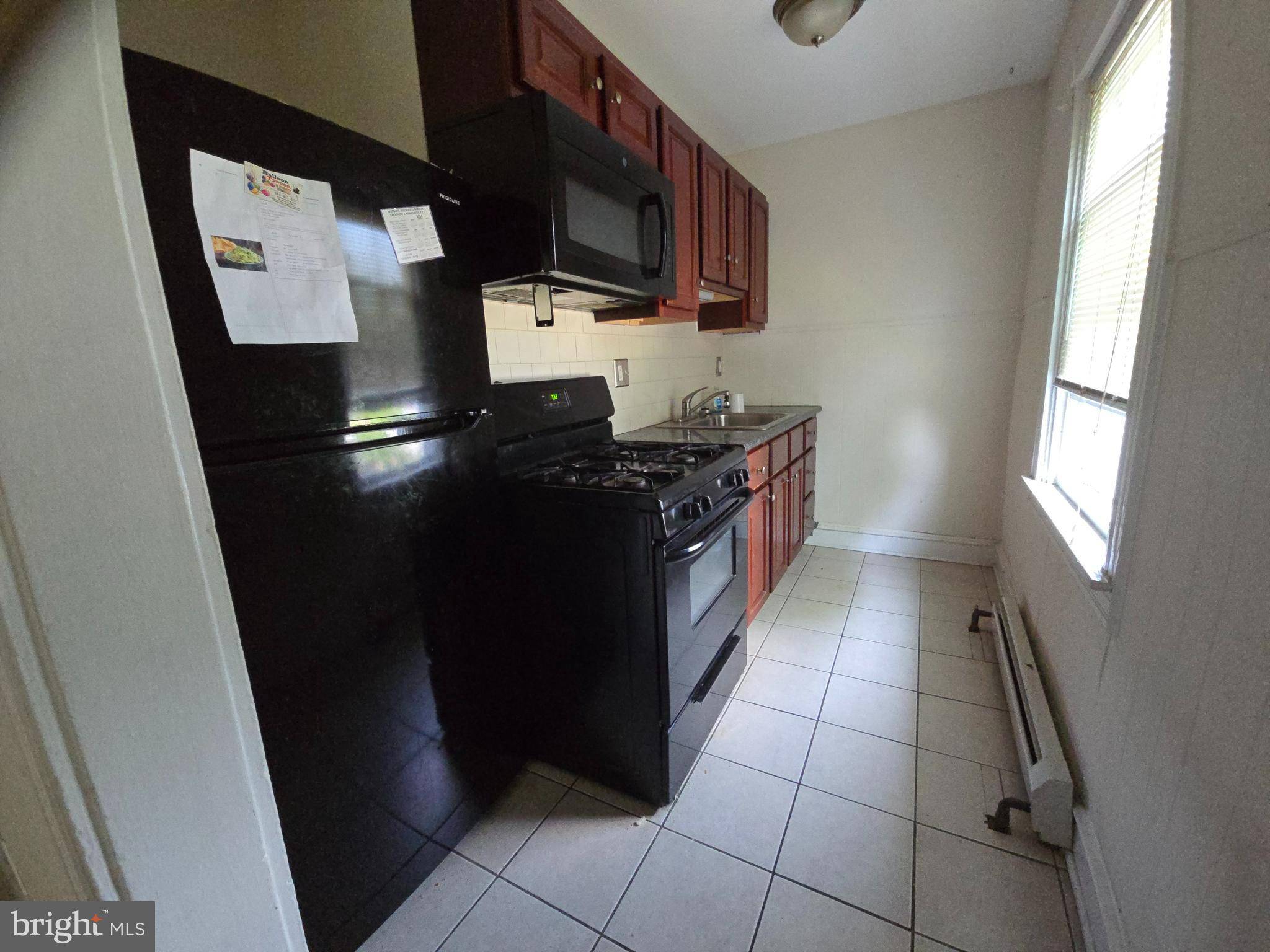 Clifton Heights, PA 19018,231 OAK AVE #3