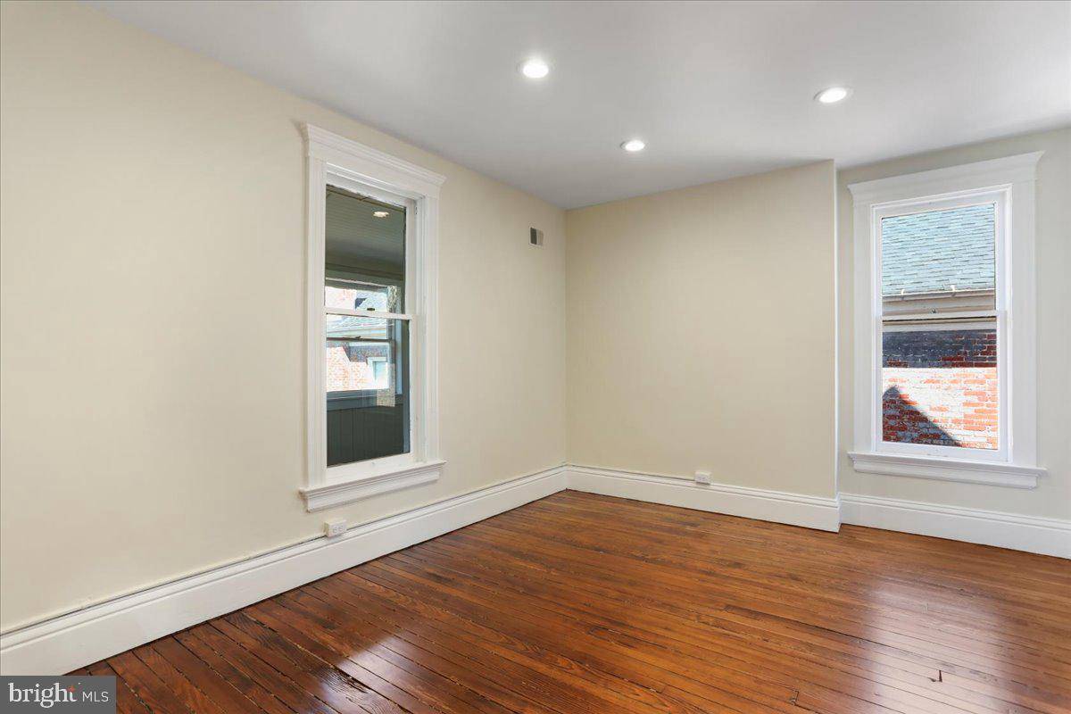 Martinsburg, WV 25401,408 KING ST #2D & 2E