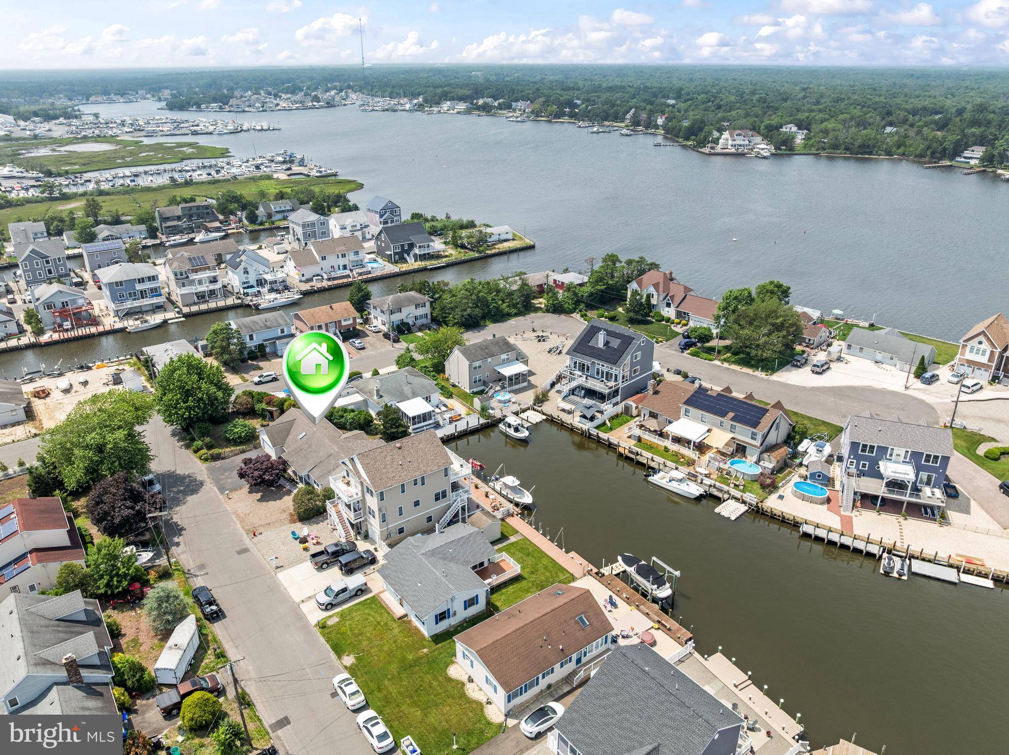 Lanoka Harbor, NJ 08734,935 MALLARD DR