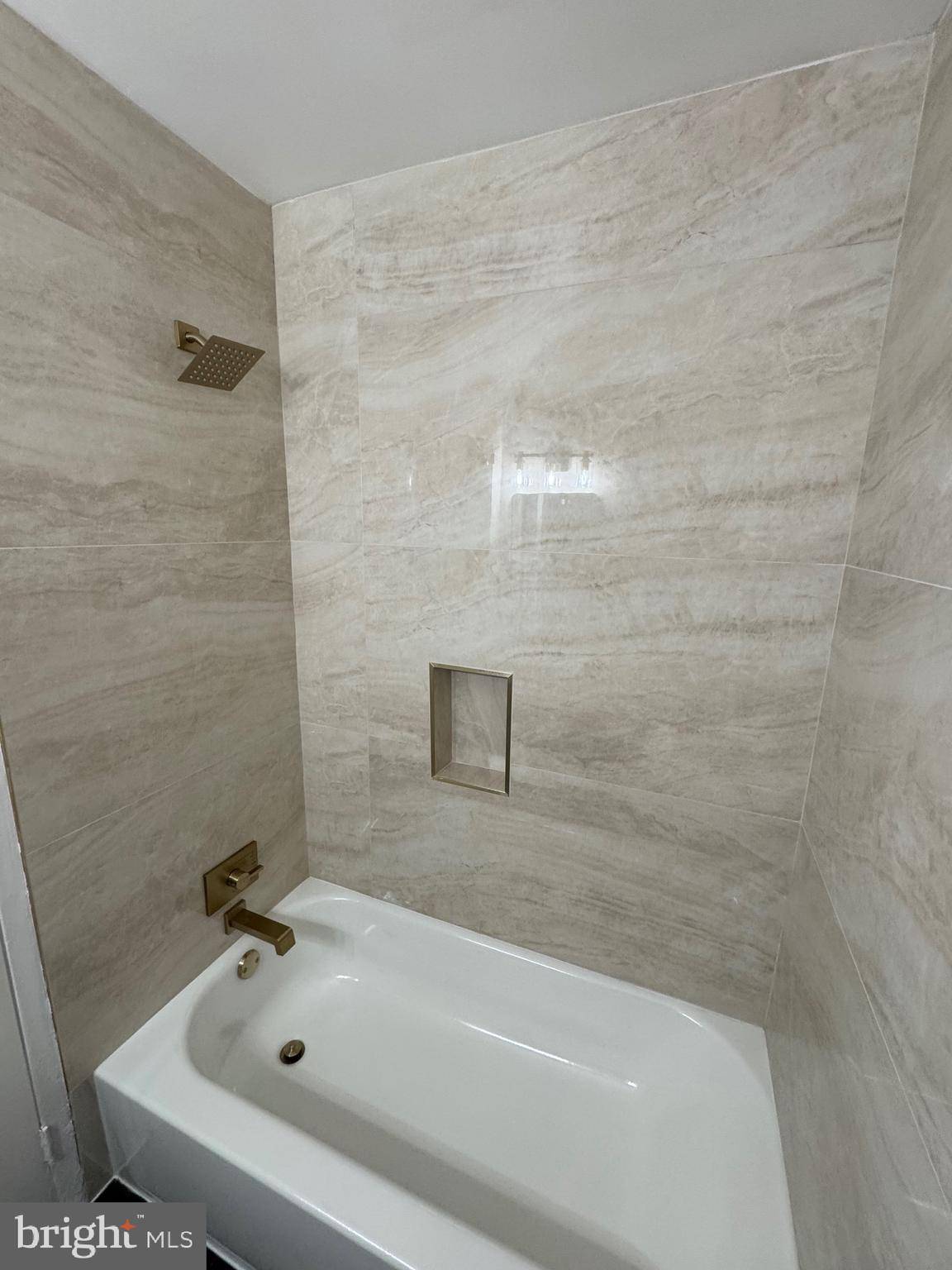 Washington, DC 20020,1907 GOOD HOPE RD SE #211