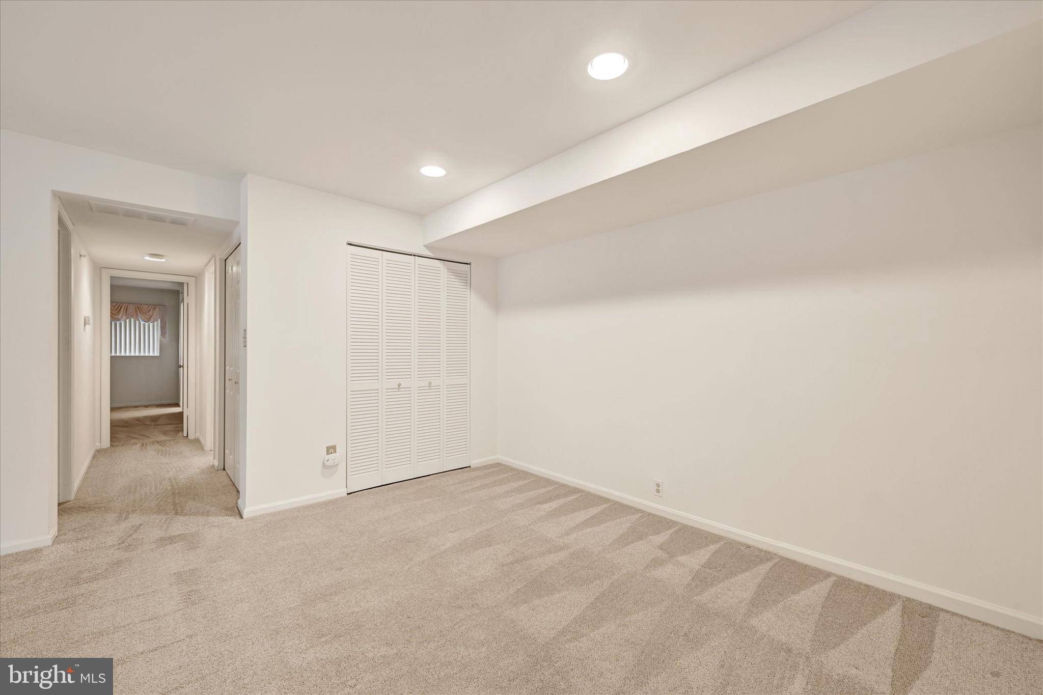 Lutherville Timonium, MD 21093,8 BANDON CT #101