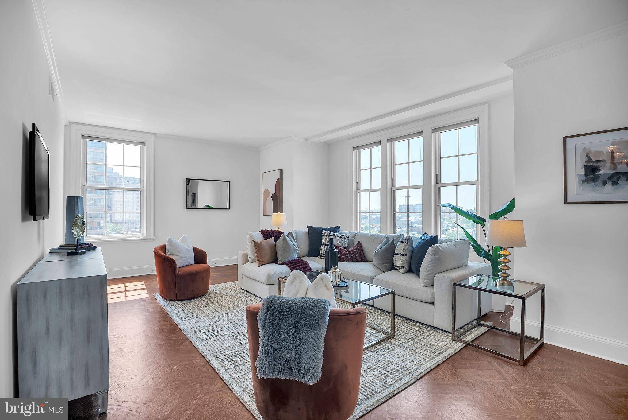 Philadelphia, PA 19103,1800 RITTENHOUSE SQUARE #902