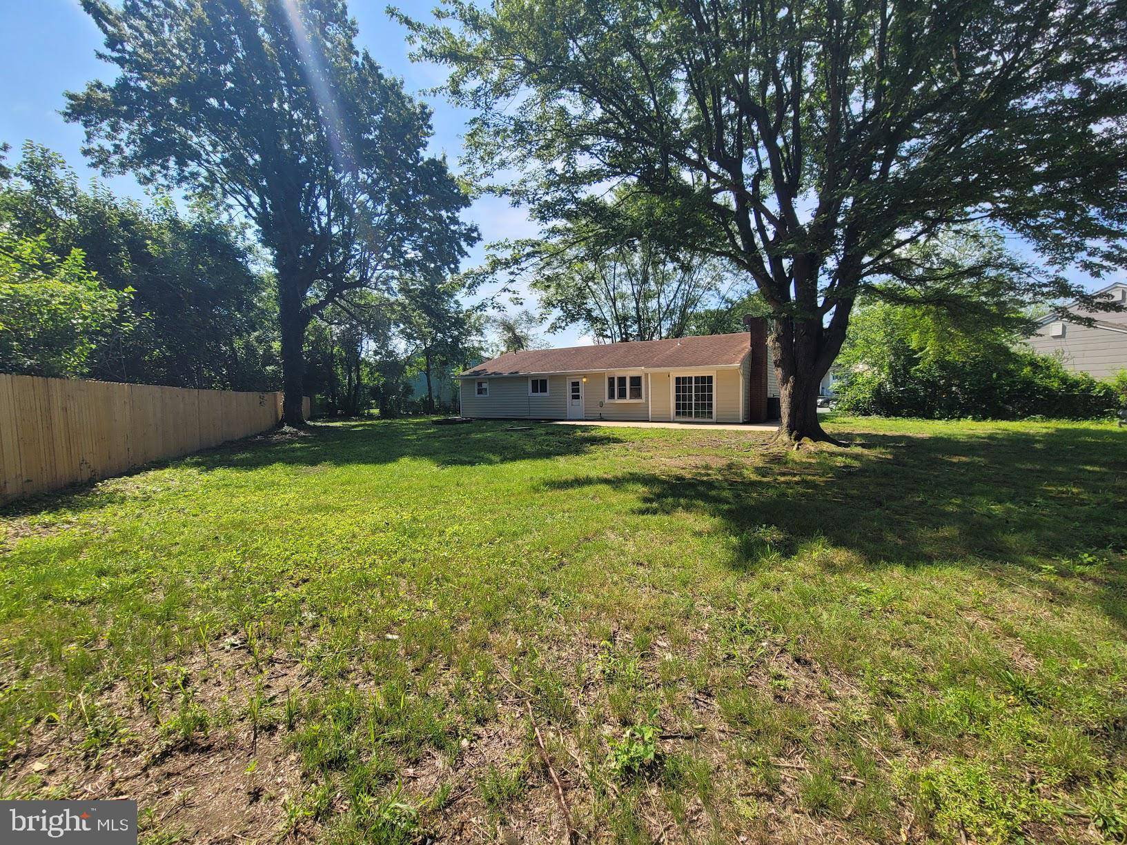 Dover, DE 19901,825 BACON AVE