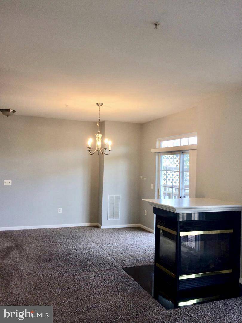 Woodbridge, VA 22191,1850 CEDAR COVE WAY #101