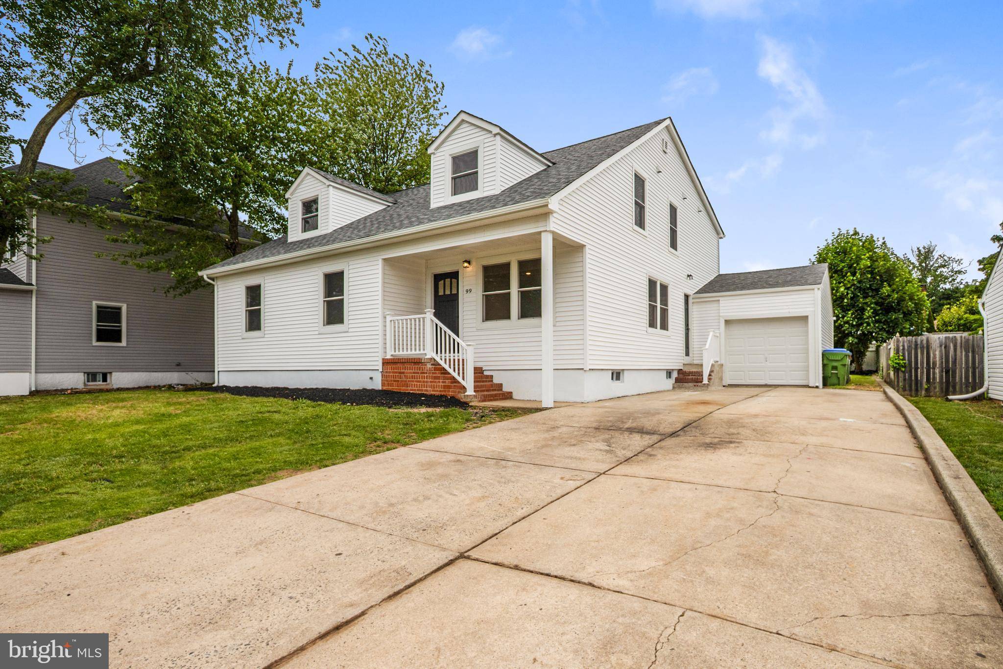 Edison, NJ 08817,99 CRAIG ST