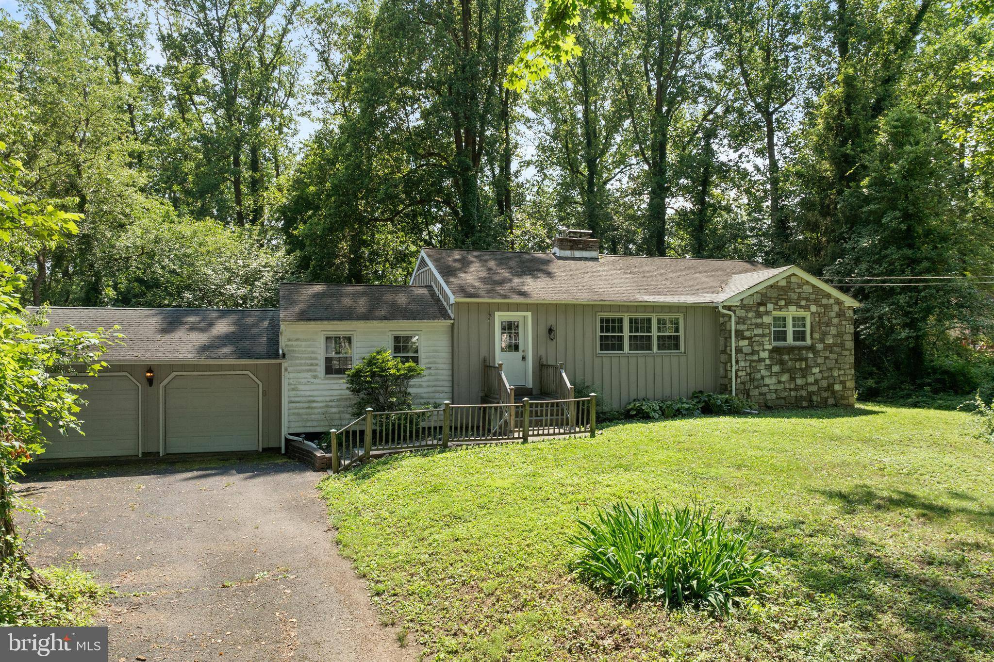 Warrington, PA 18976,2182 HERBLEW RD