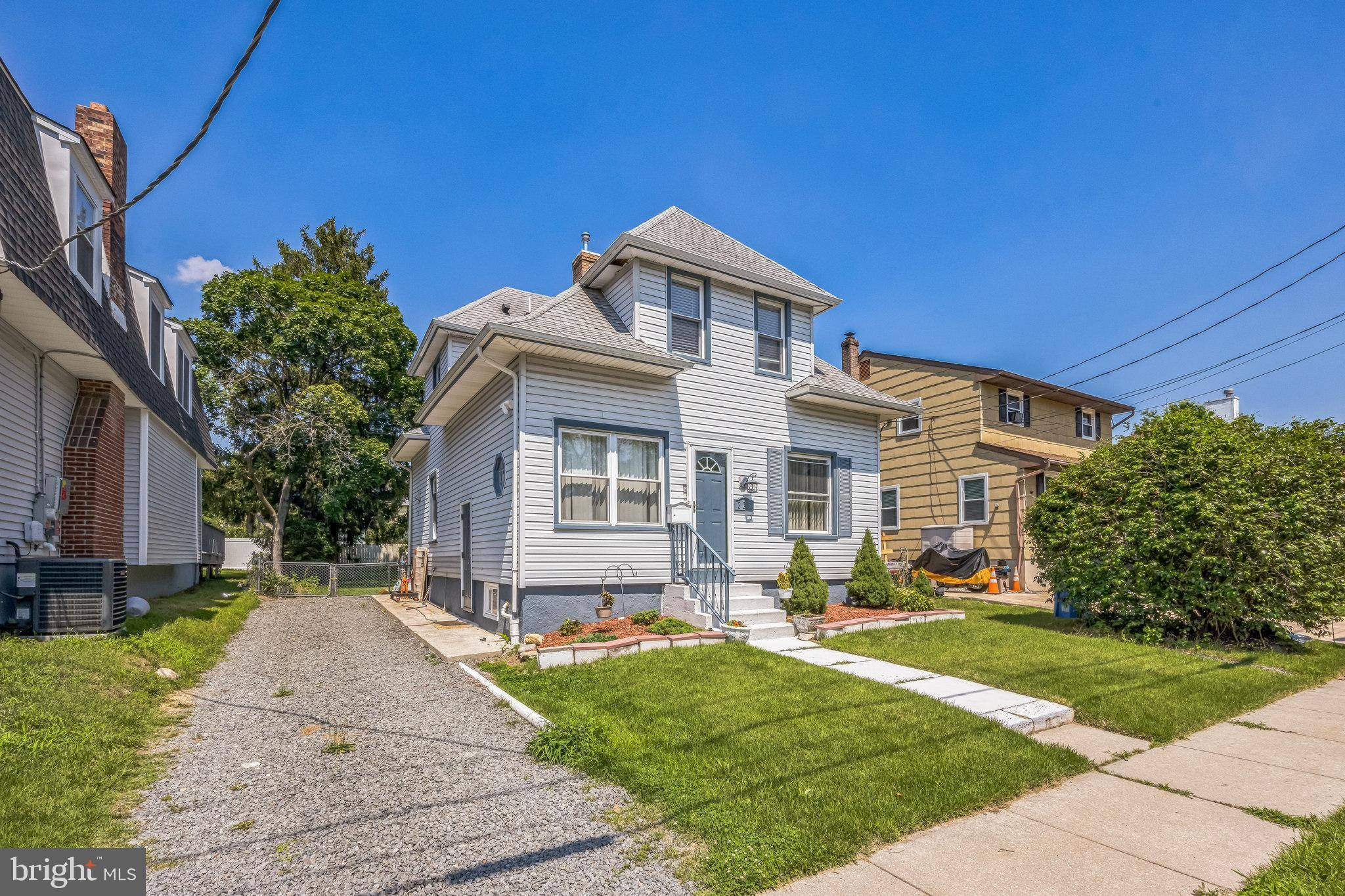 Westville, NJ 08093,325 WOODBINE AVE.