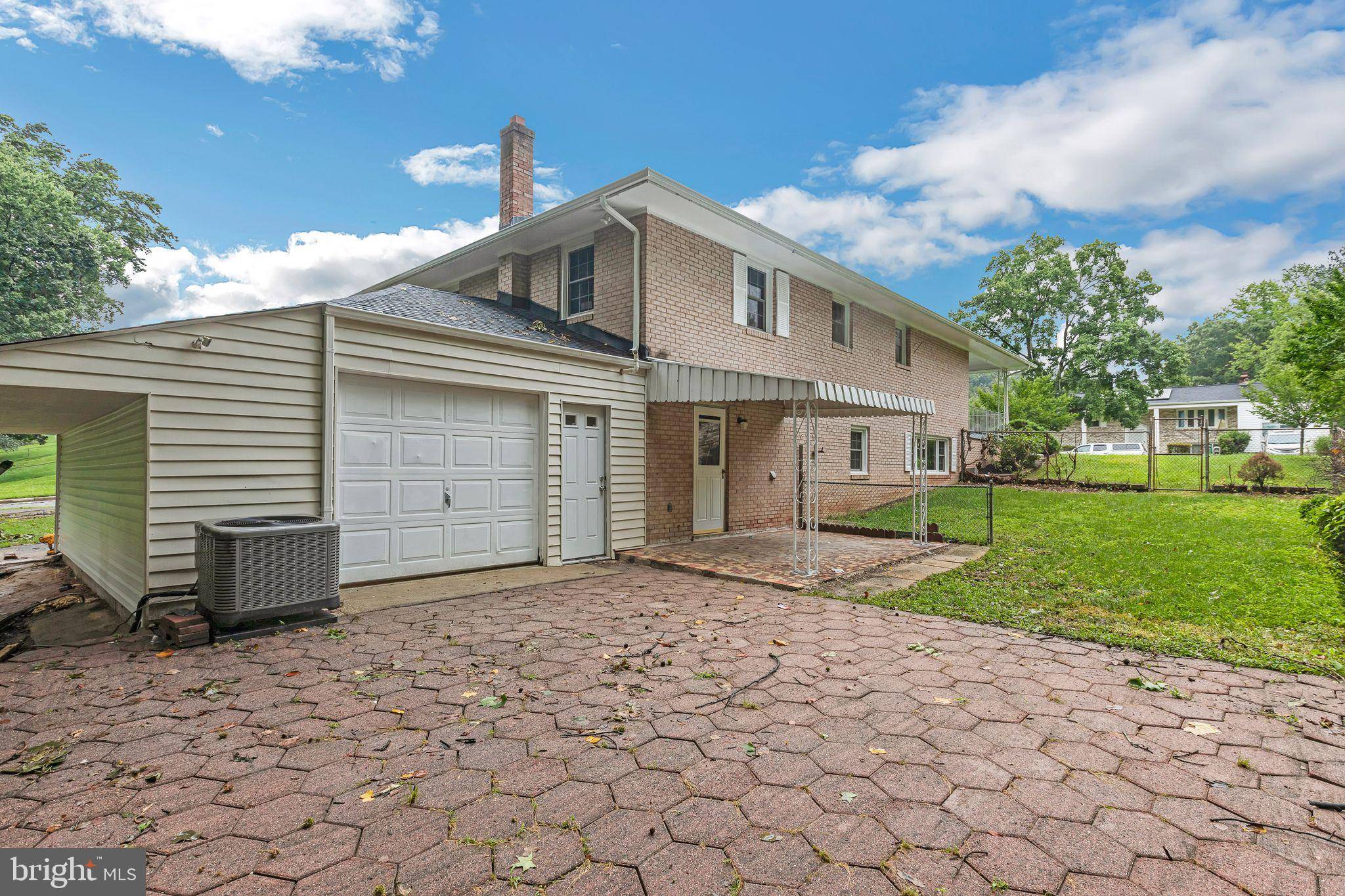 Upper Marlboro, MD 20772,8209 JAMES ST