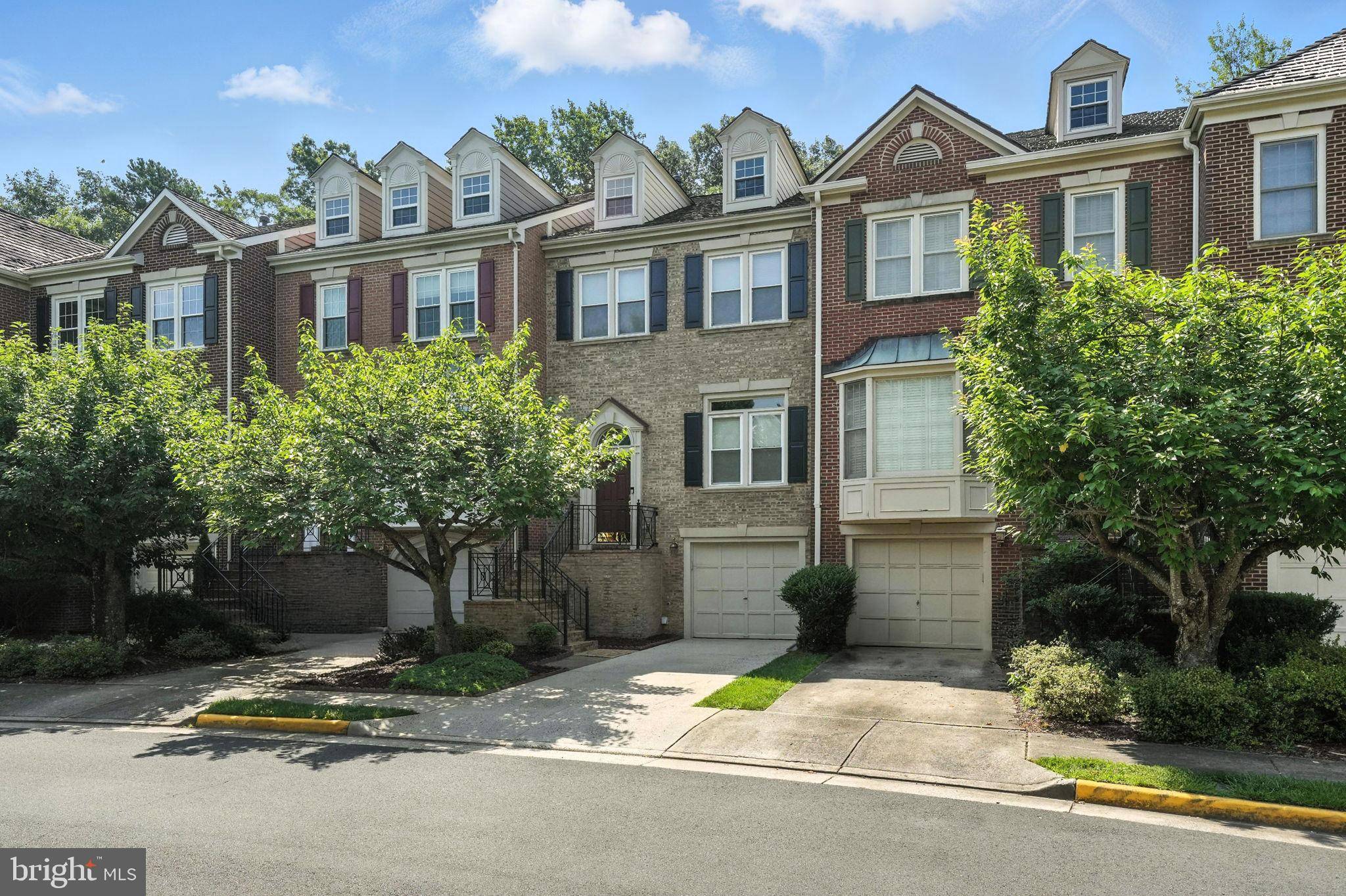 Vienna, VA 22182,2157 WOLFTRAP CT