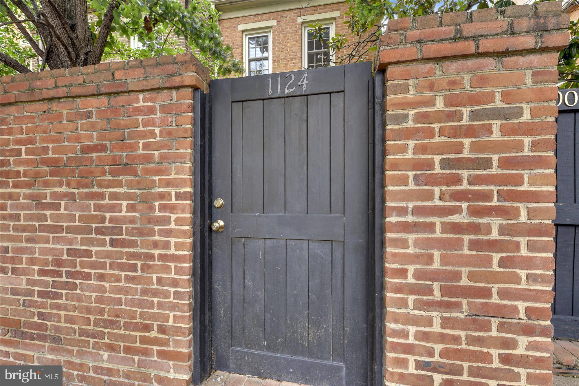 Alexandria, VA 22314,1124 N PITT ST