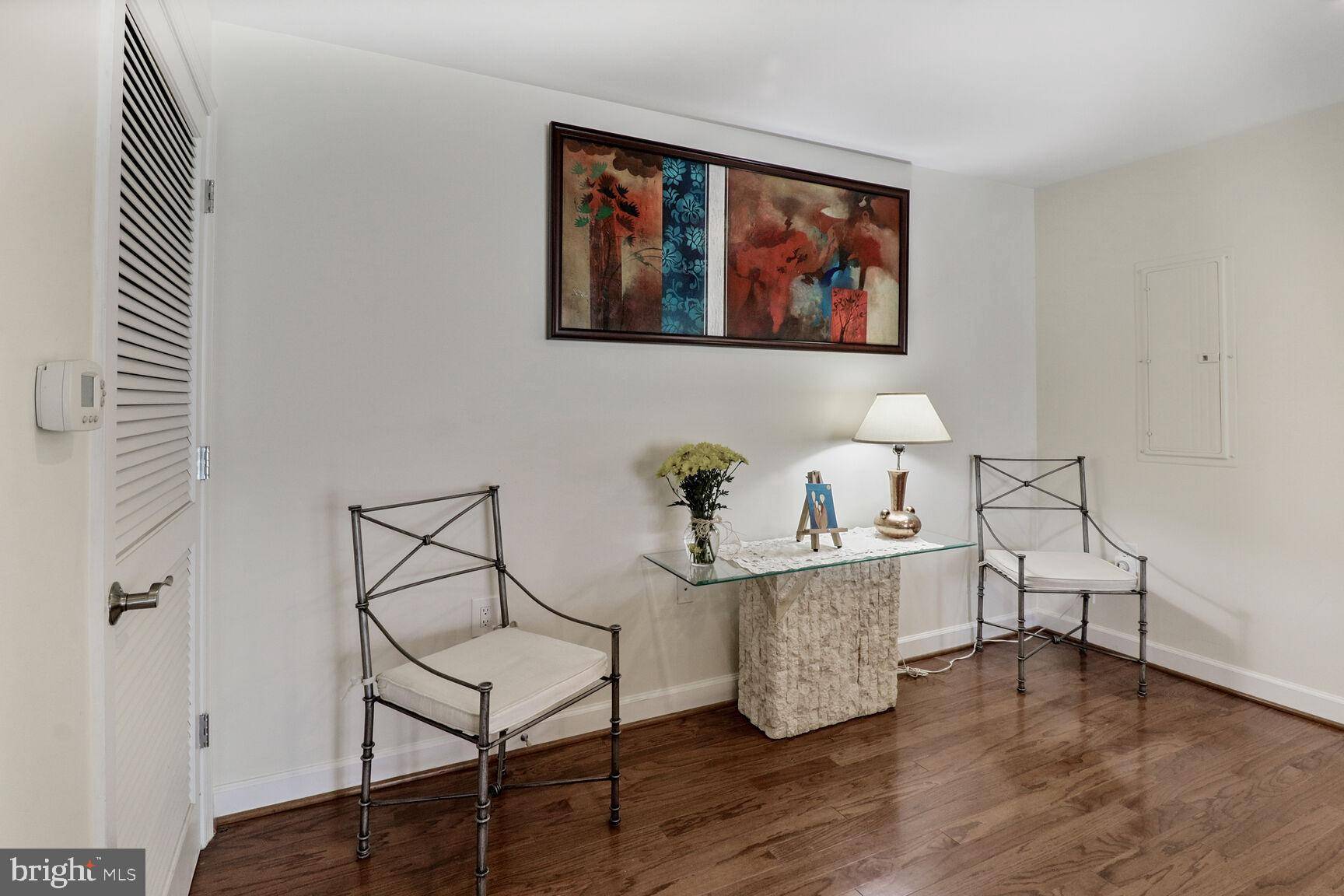 Arlington, VA 22204,4195 S FOUR MILE RUN DR #203