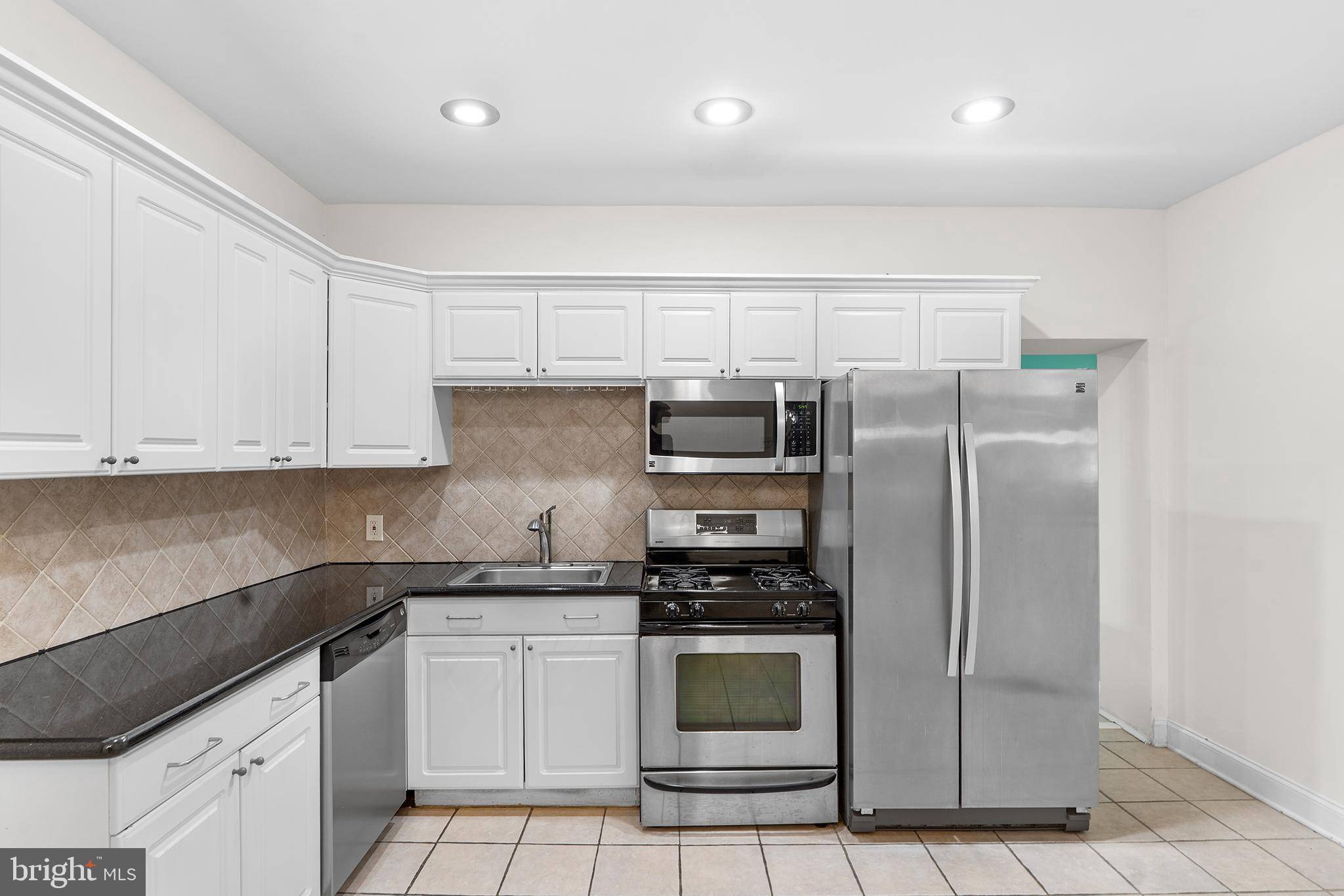 Philadelphia, PA 19134,2734 EDGEMONT ST