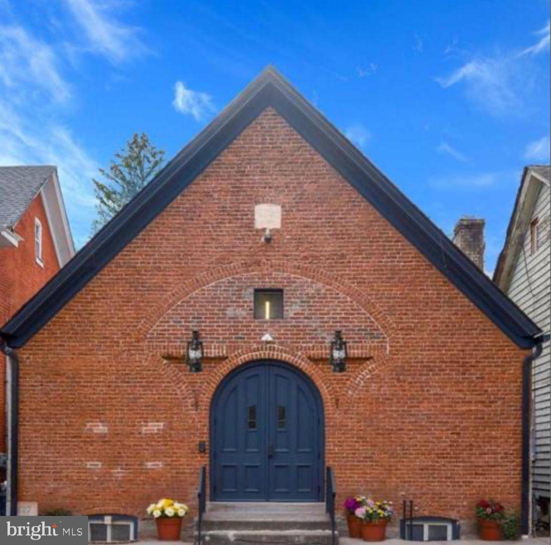 Lambertville, NJ 08530,247 N MAIN ST