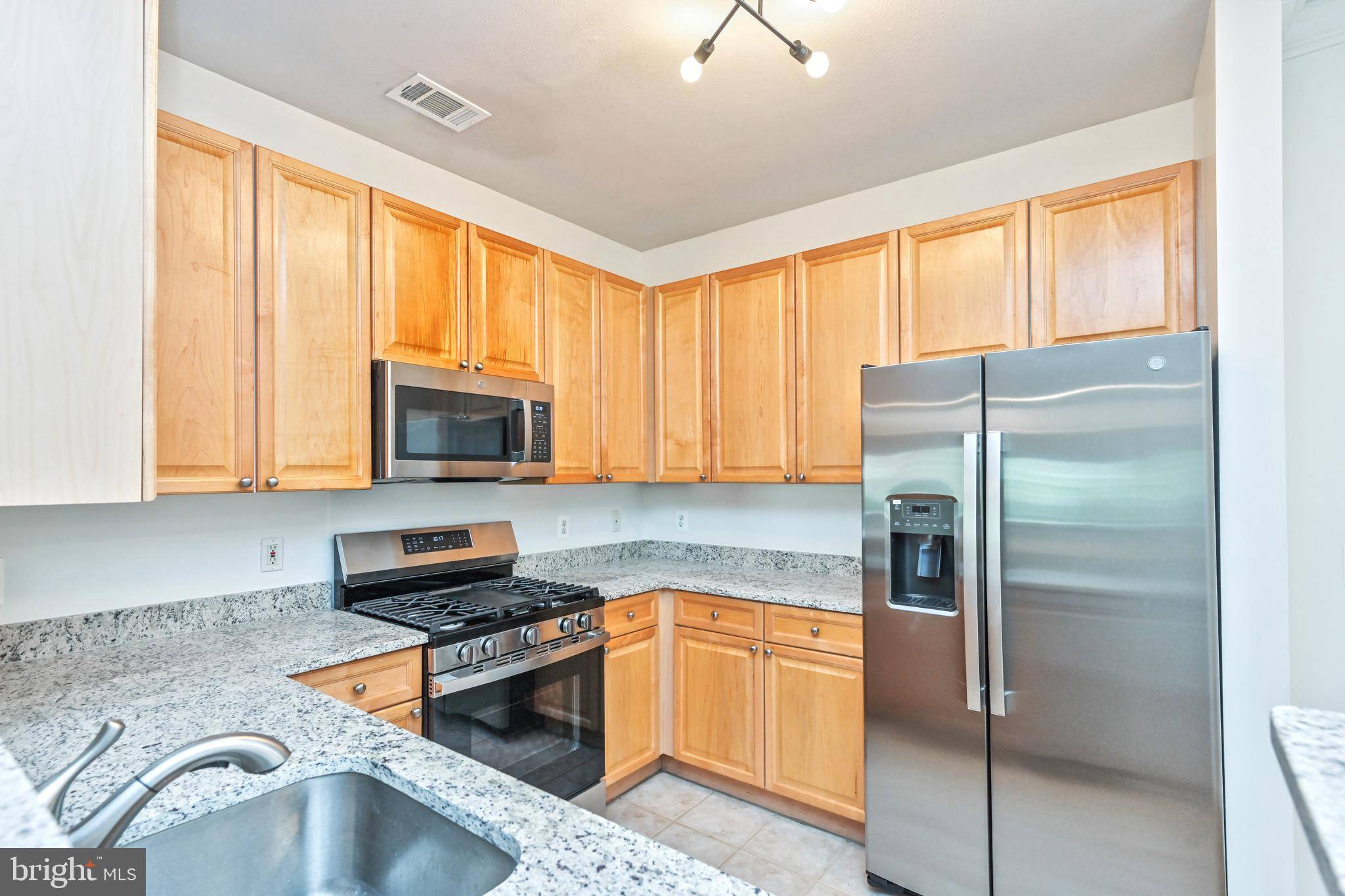 Vienna, VA 22181,9480 VIRGINIA CENTER BLVD #230