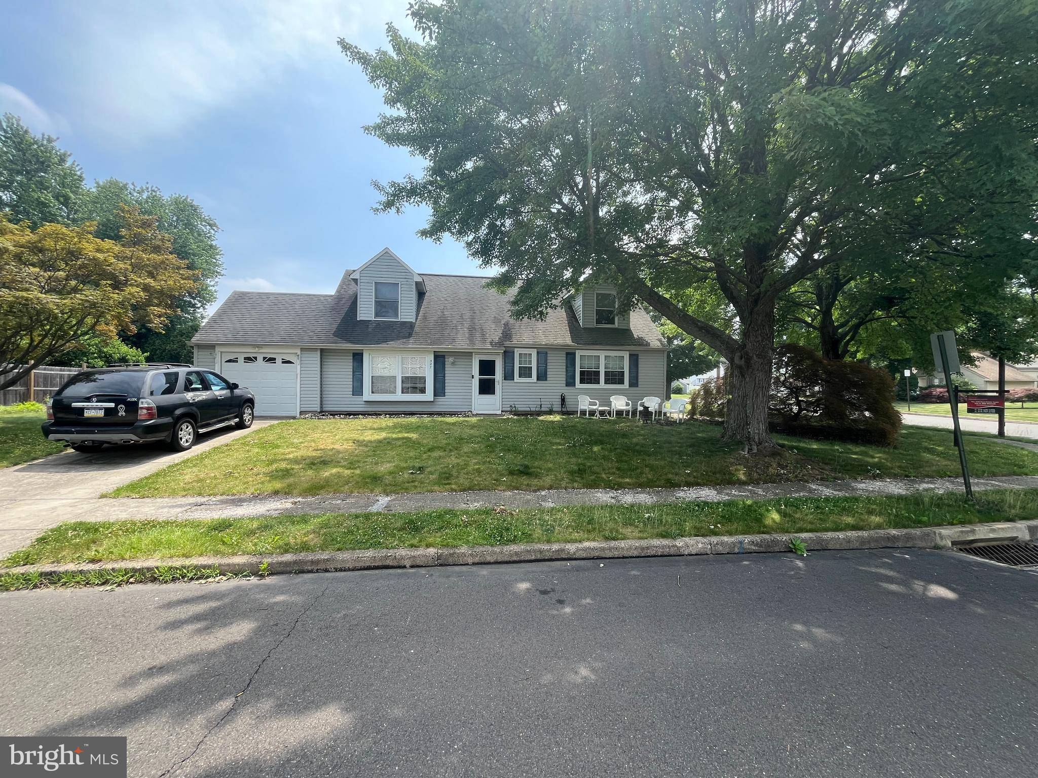 Fairless Hills, PA 19030,527 NEL DR