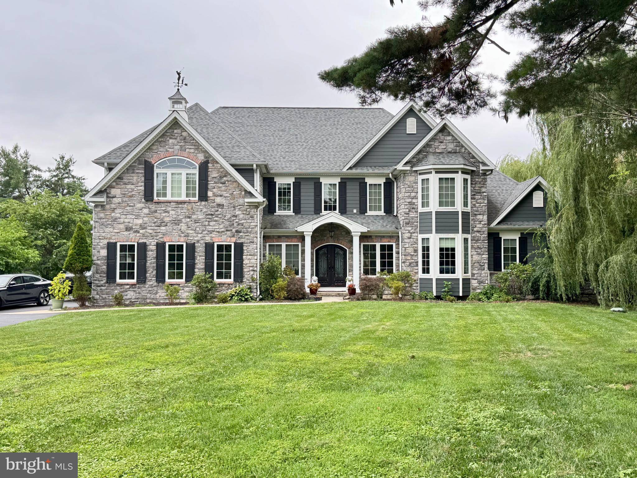 Broomall, PA 19008,35 W PINE TREE DR