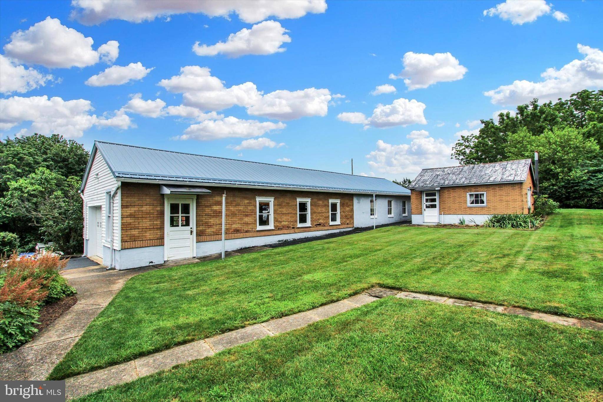 Waynesboro, PA 17268,215 MOUNT AIRY AVE