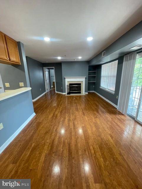 Upper Marlboro, MD 20774,9704 LAKE POINTE CT #302