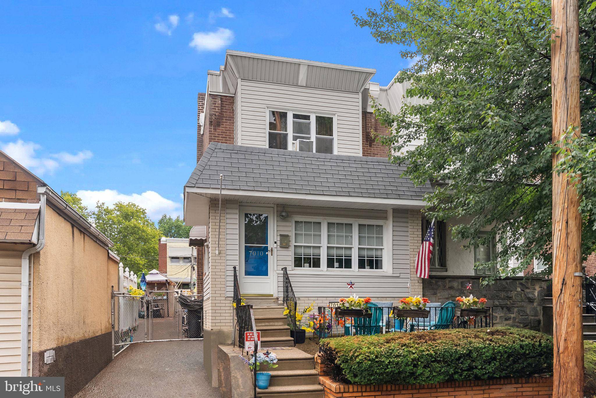 Philadelphia, PA 19135,7010 GLENLOCH ST