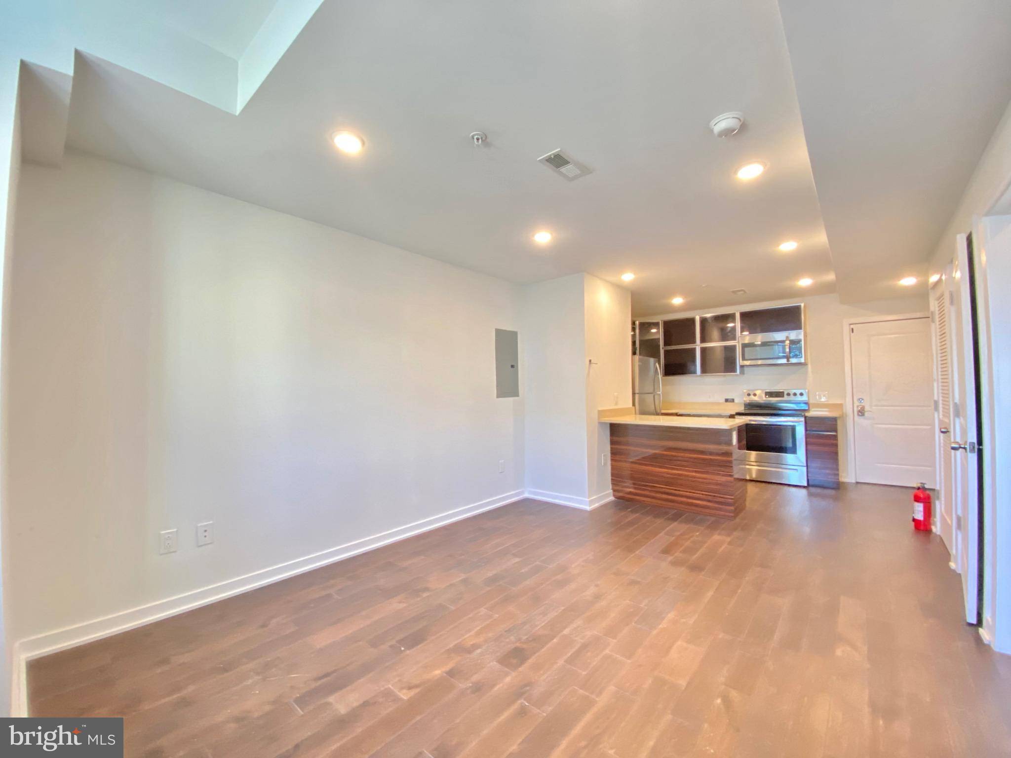 Norristown, PA 19401,1 W MAIN ST #303