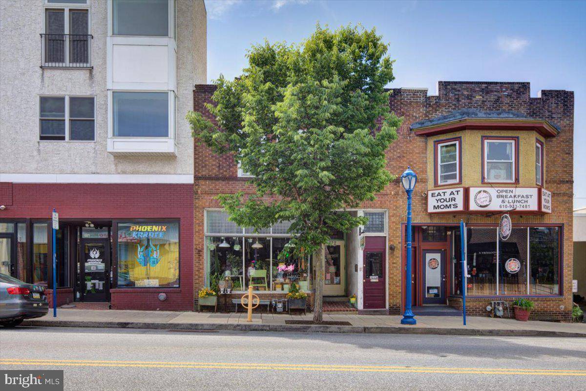 Phoenixville, PA 19460,322 BRIDGE ST