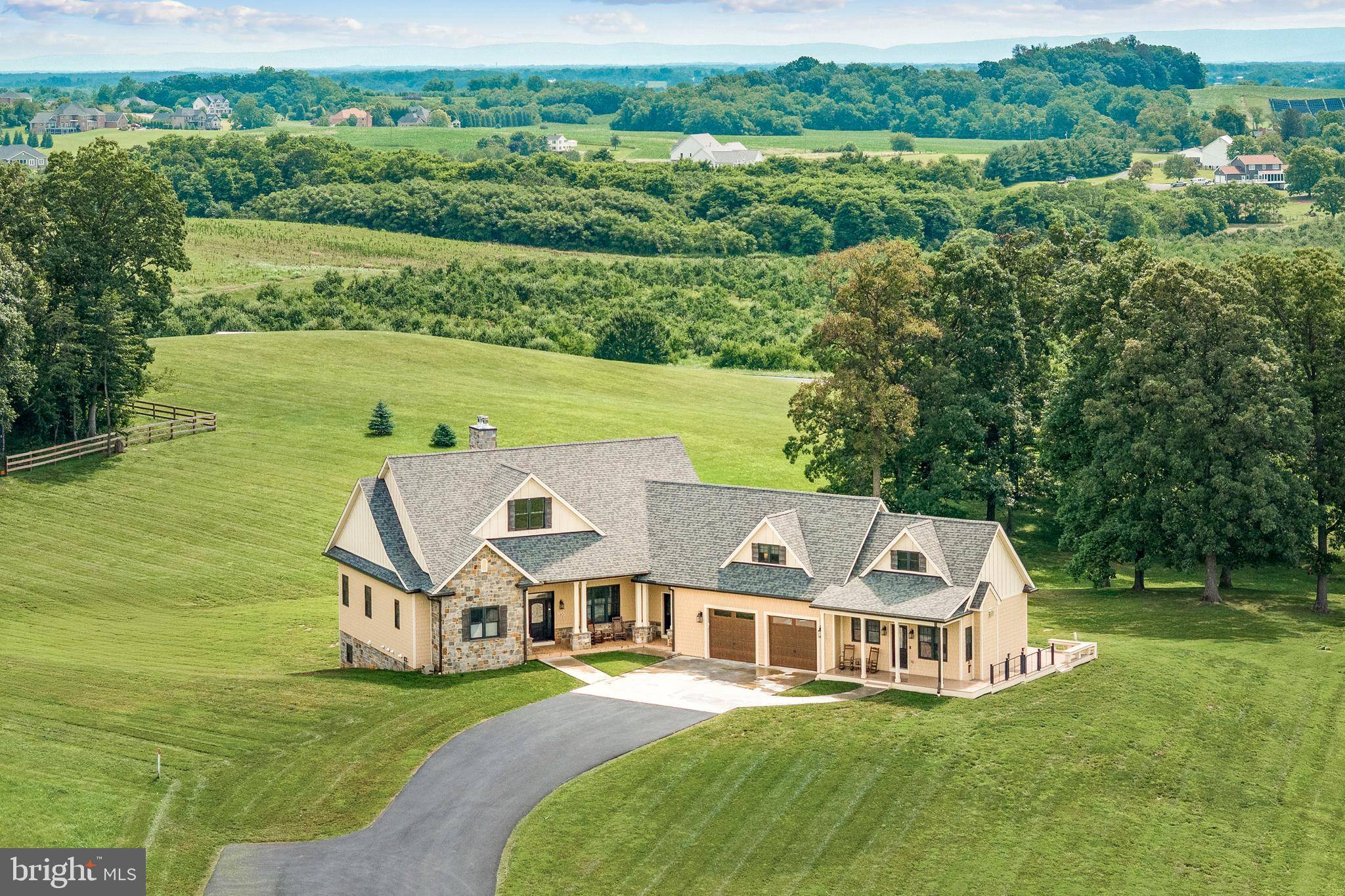 Stephens City, VA 22655,120 POMME CIR